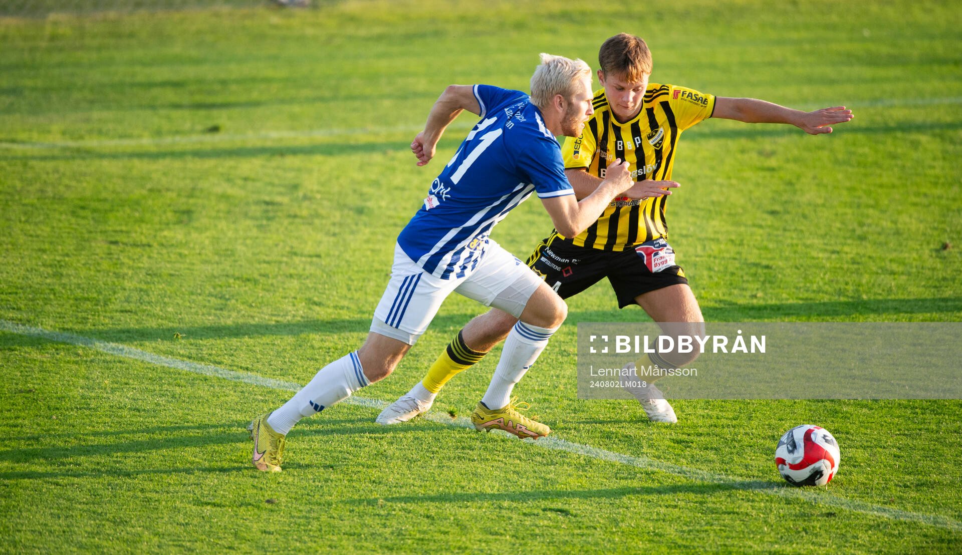 IFK Hässleholms Viktor Ahlgren i matchen i div 2 mellan
