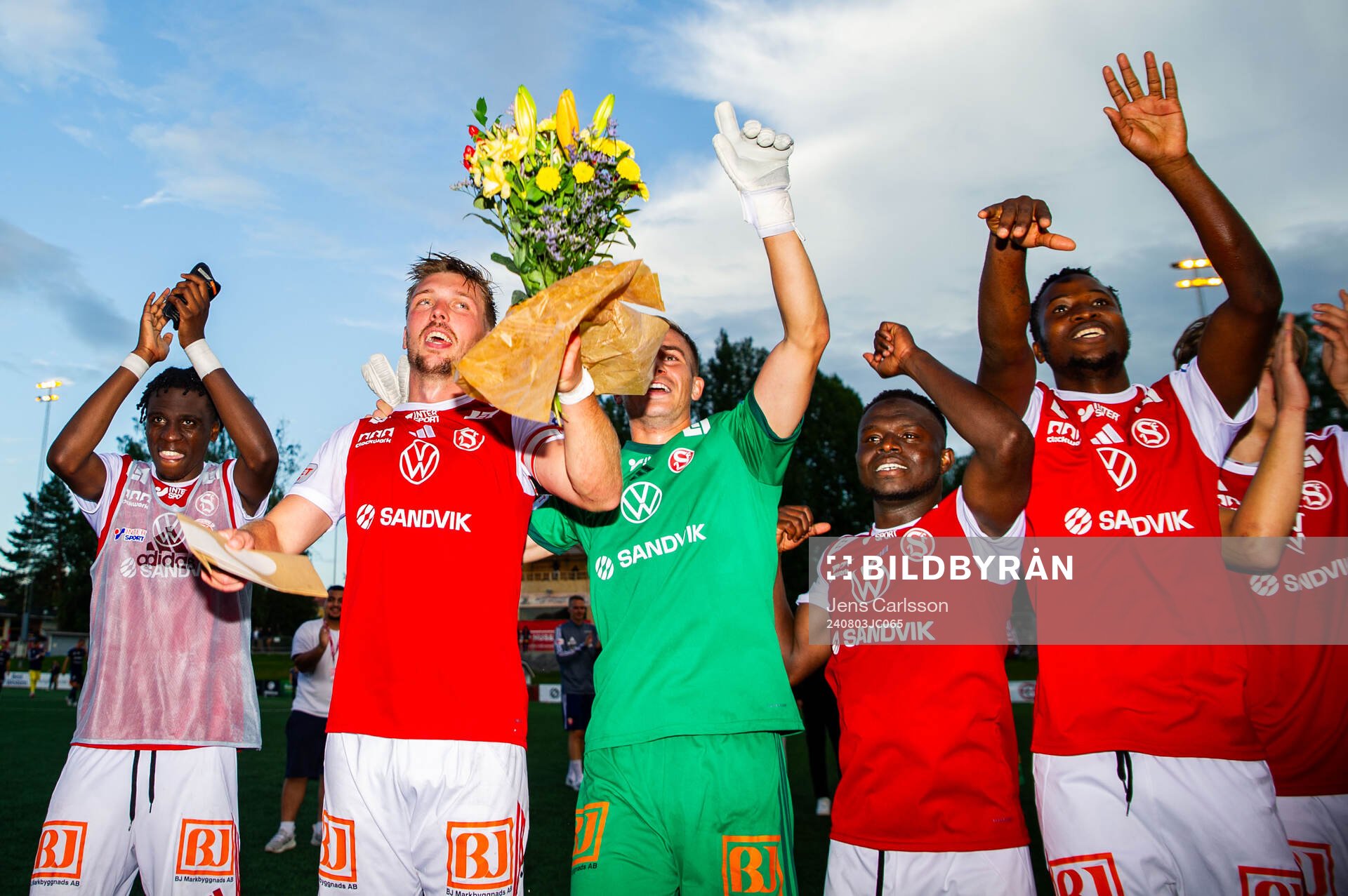 Sandvikens spelare jublar