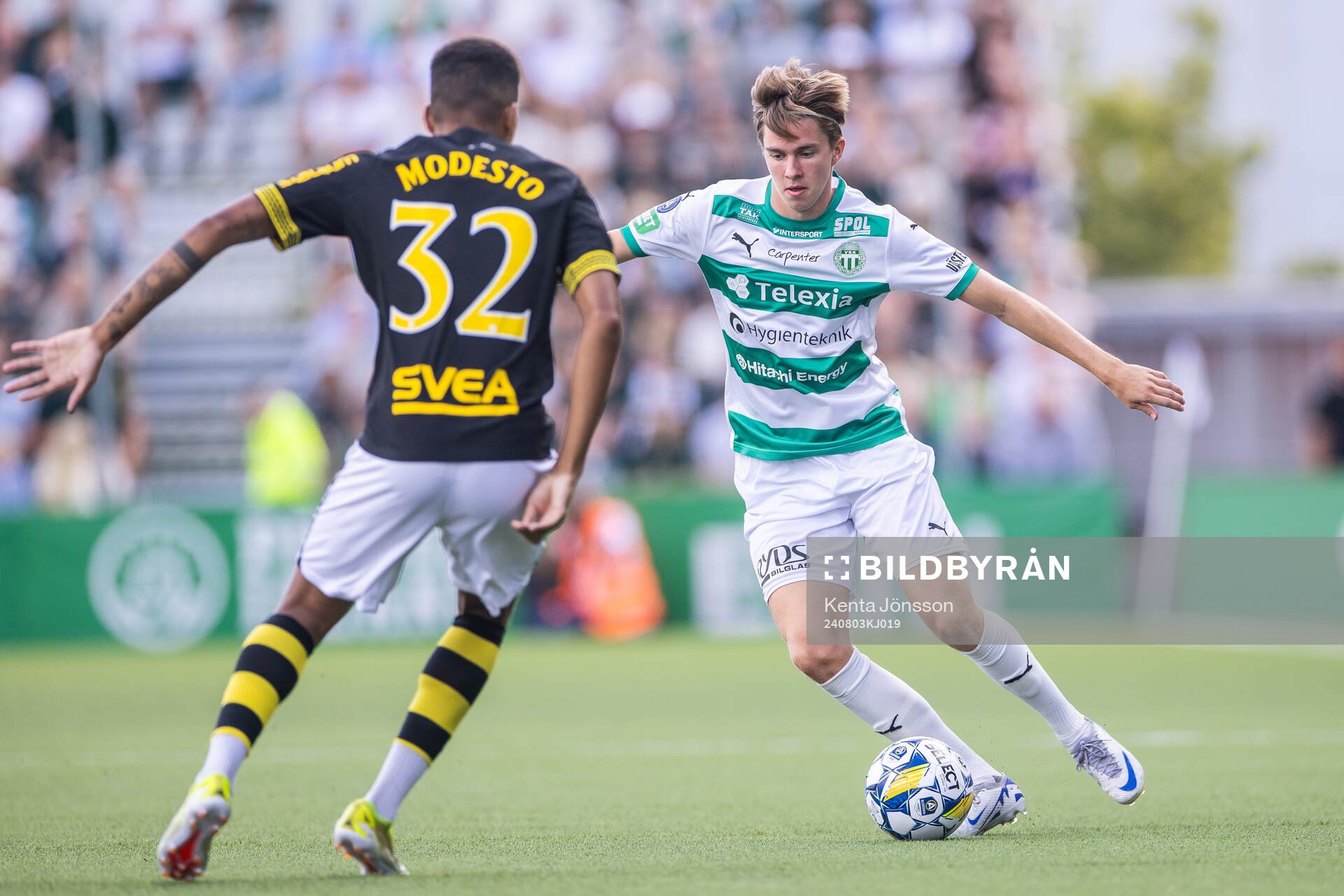 AIKs Rui Manuel Muati Modesto och Västerås Max Larsson