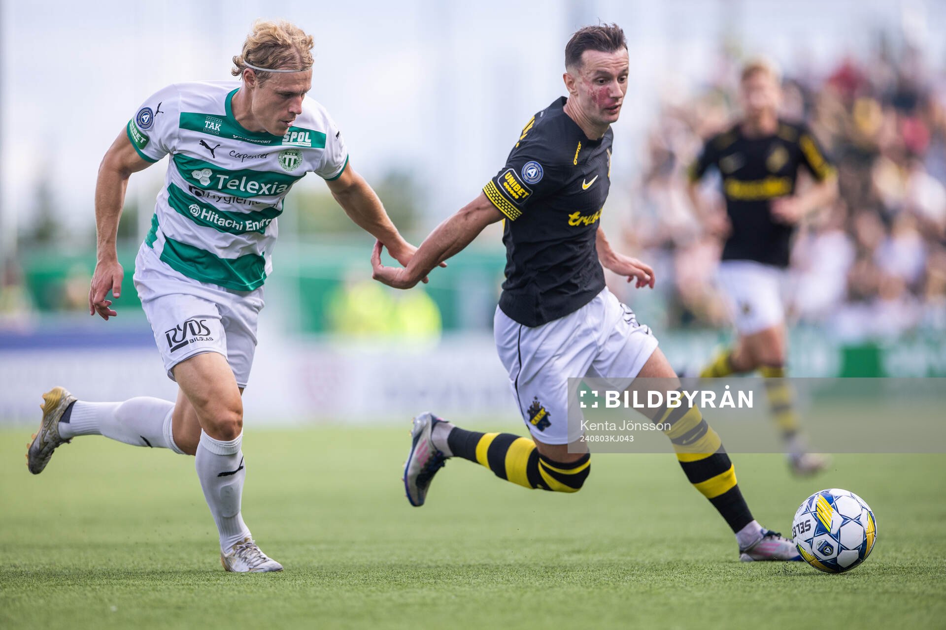 Västerås Herman Magnusson  och AIKs Bersant Celina