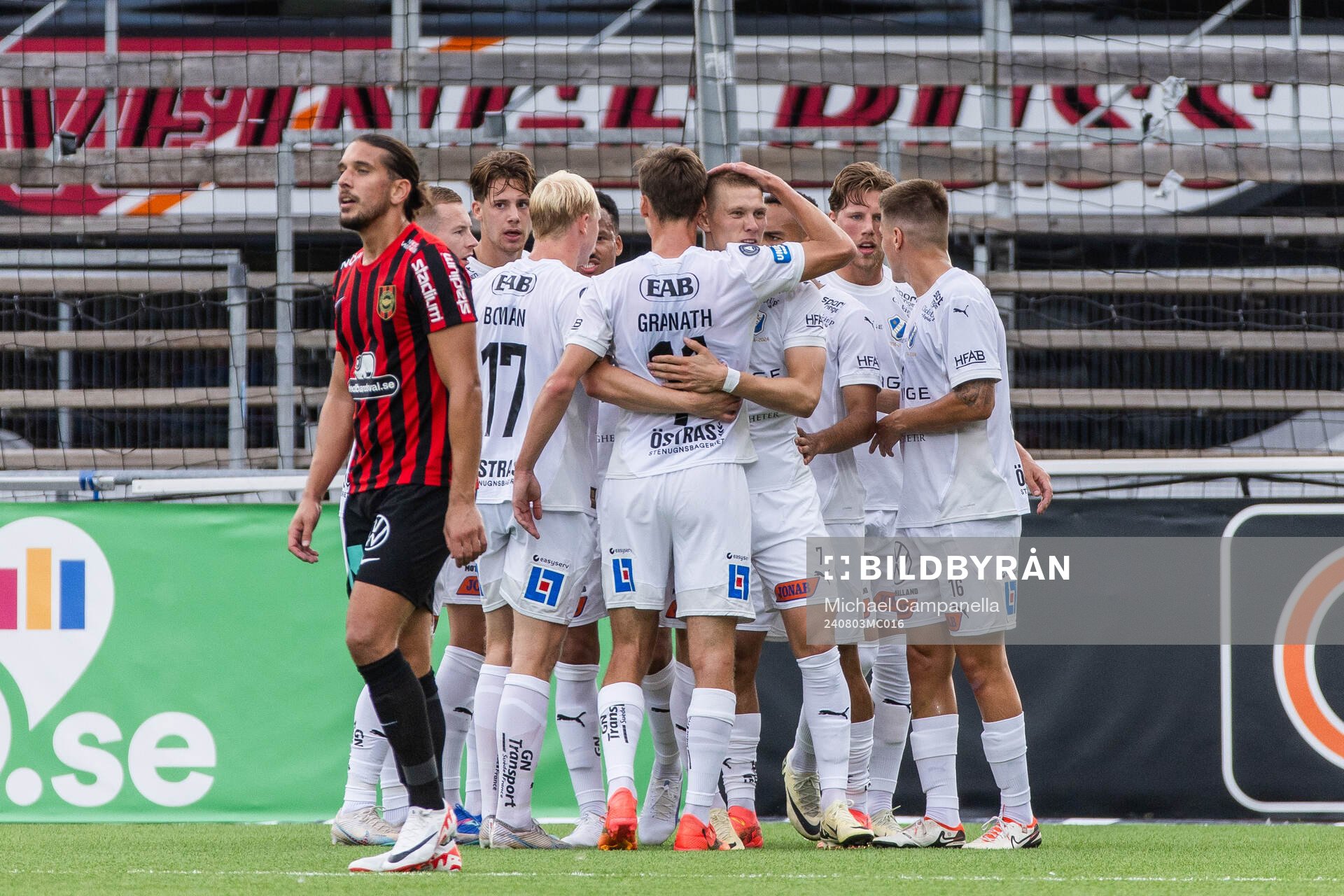 Halmstads spelare jublar