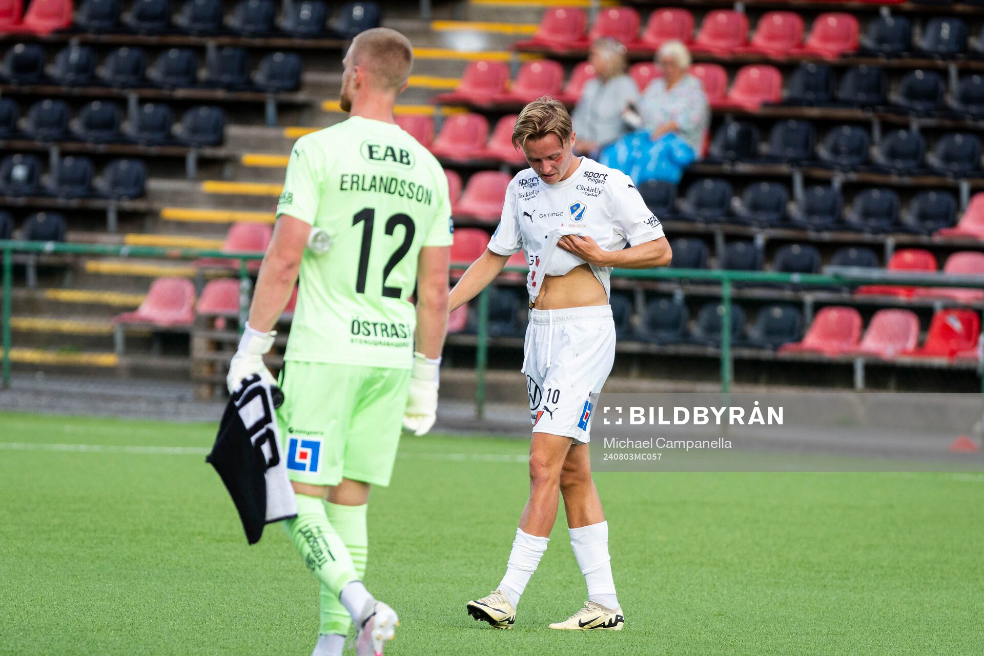 Halmstads Albin Ahlstrand deppar
