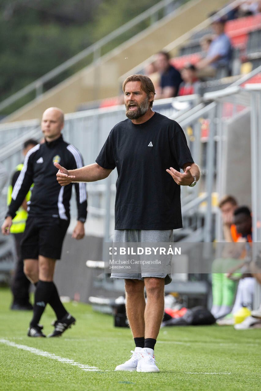 Brommapojkarnas tränare Olof Mellberg