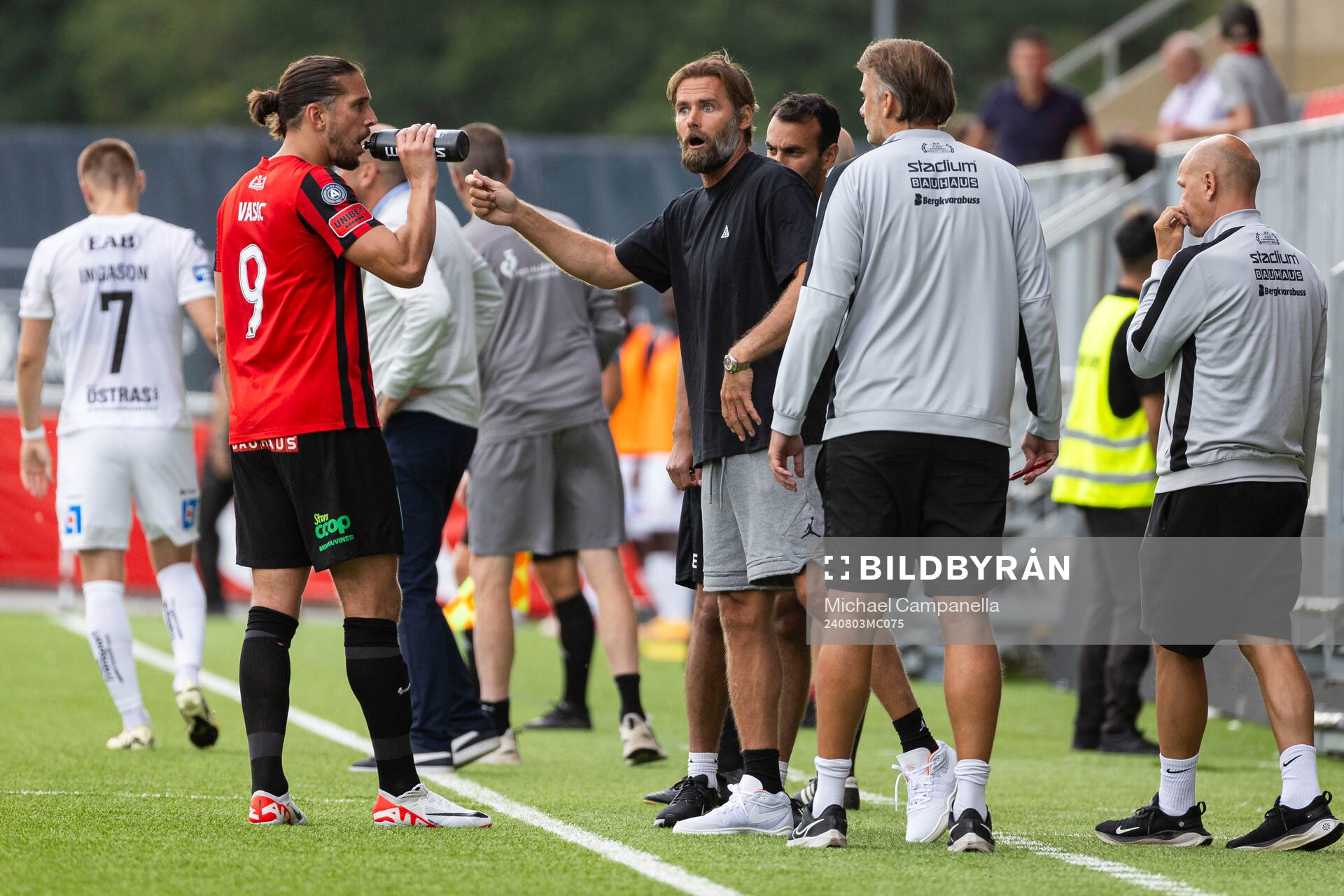 Brommapojkarnas Nikola Vasic och Brommapojkarnas tränare