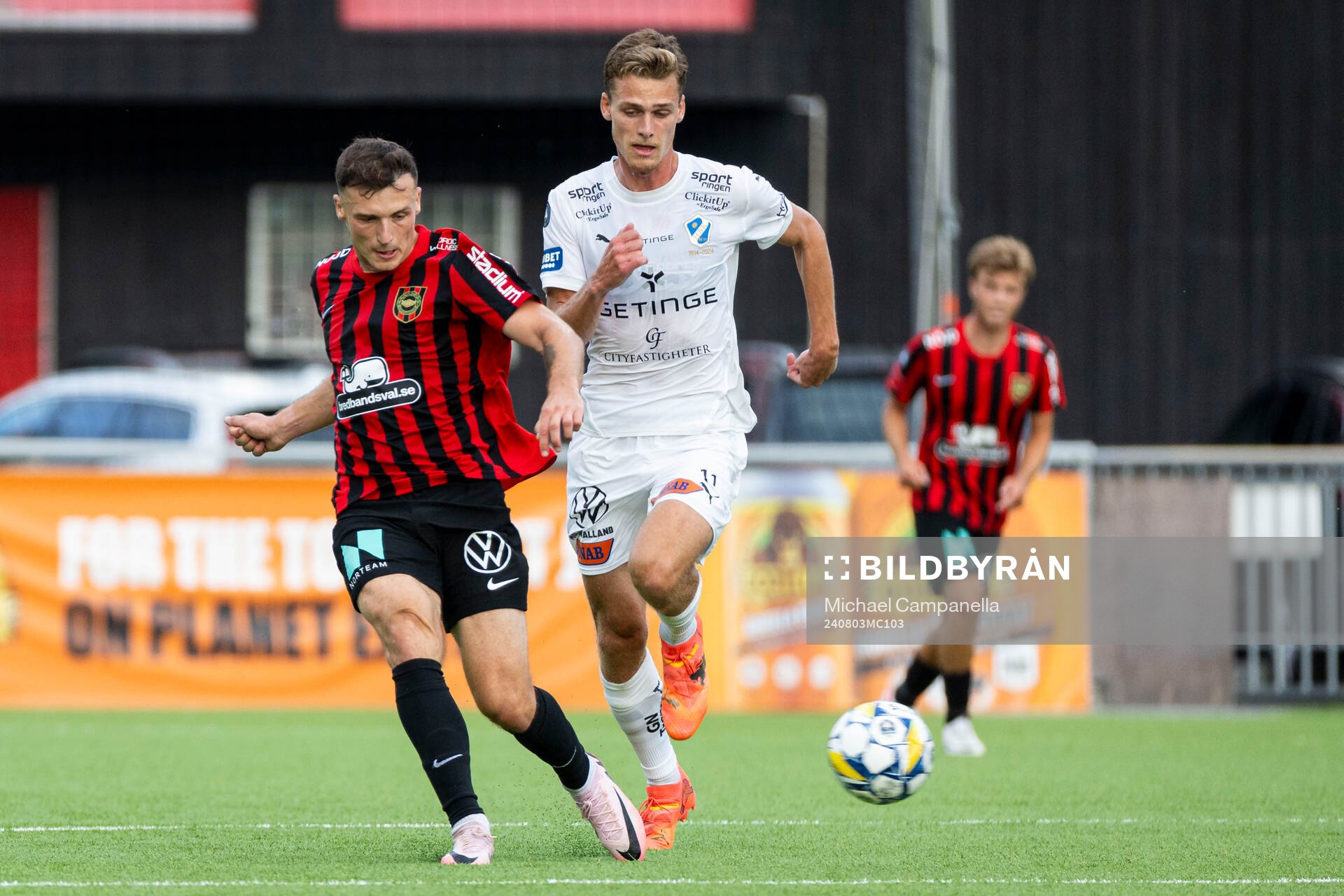 Brommapojkarnas Adam Skanning Jakobsen och Halmstads