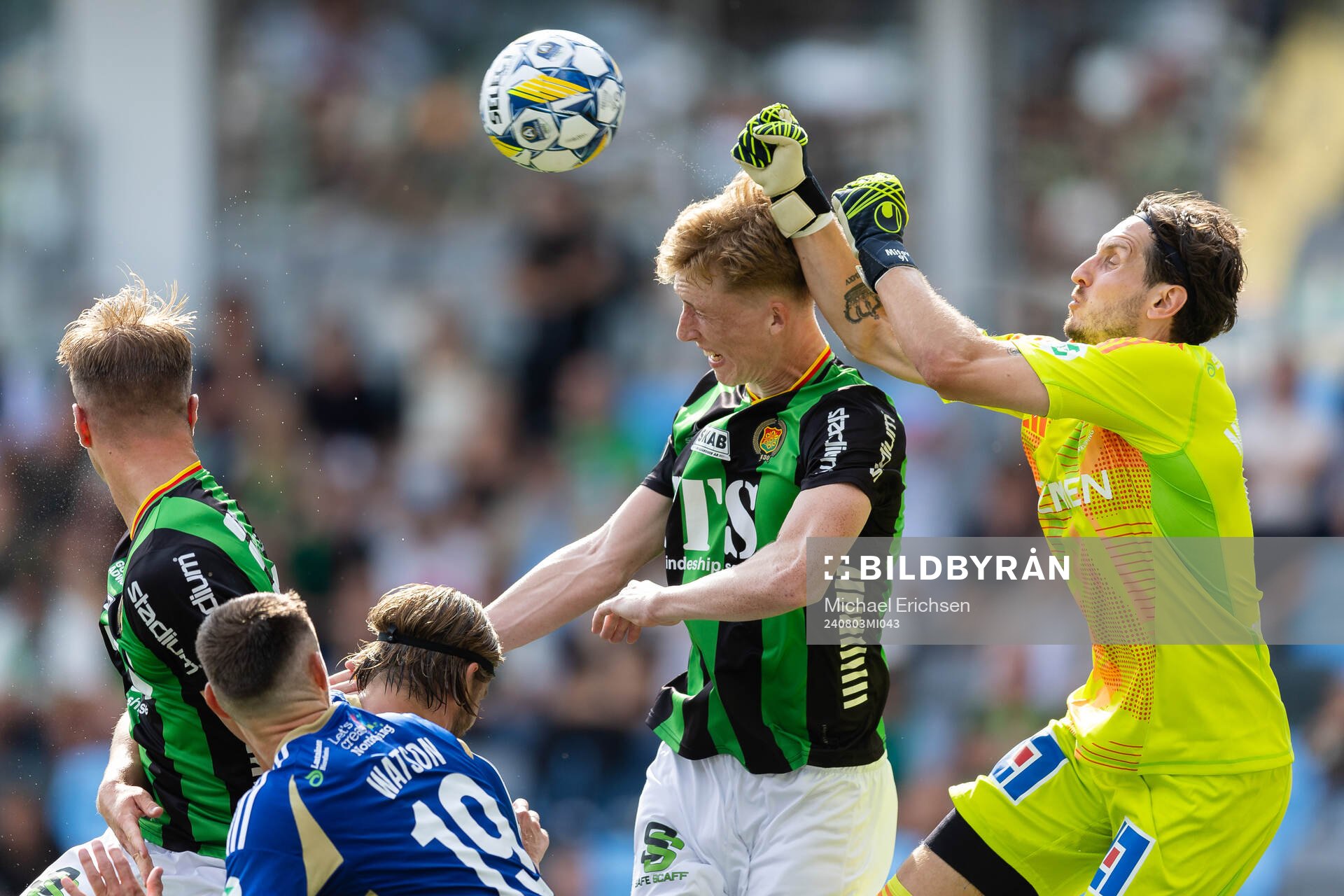 GAIS Filip Beckman och IFK Norrköpings målvakt David