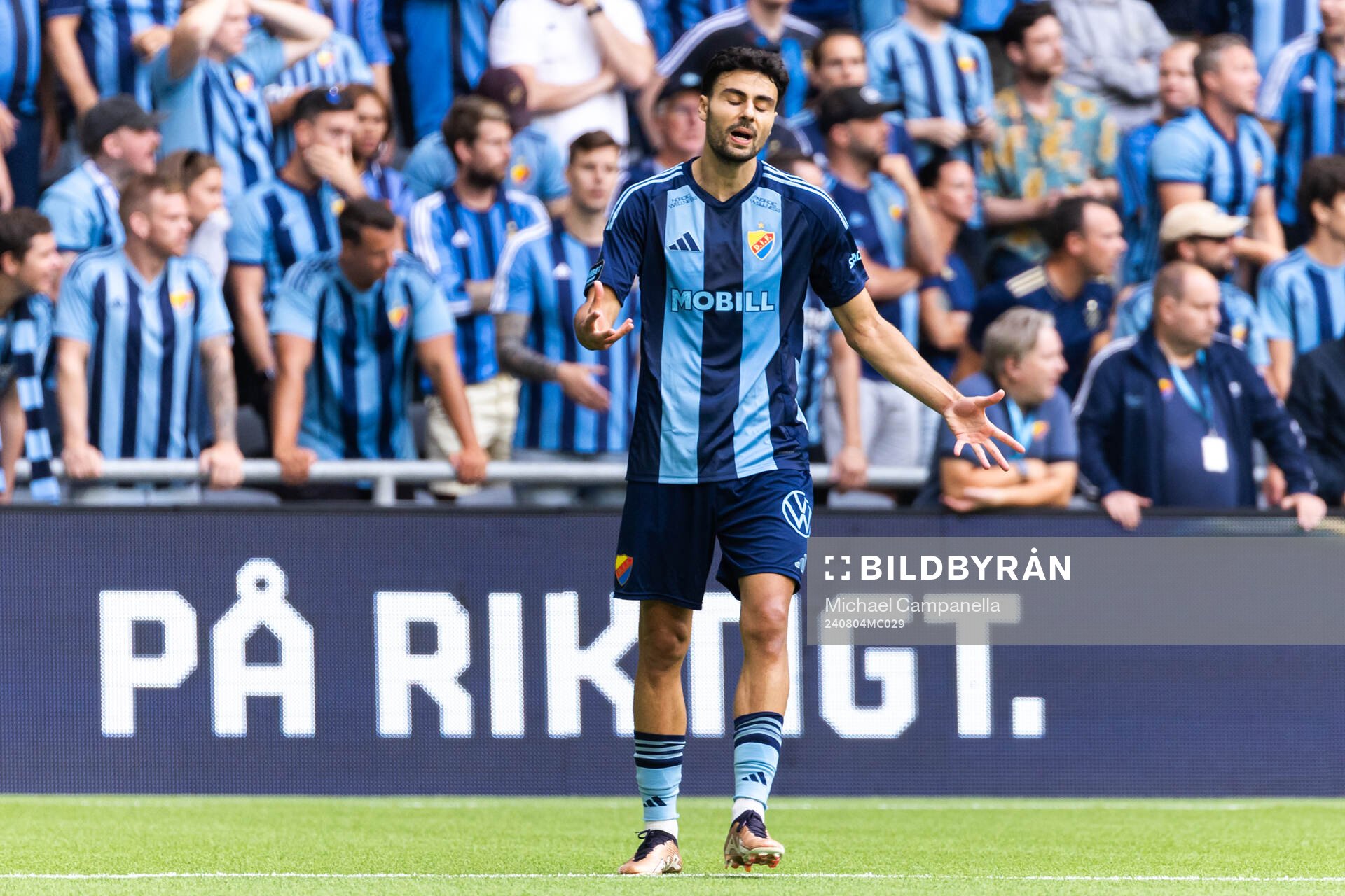 Djurgårdens Deniz Hummet  deppar