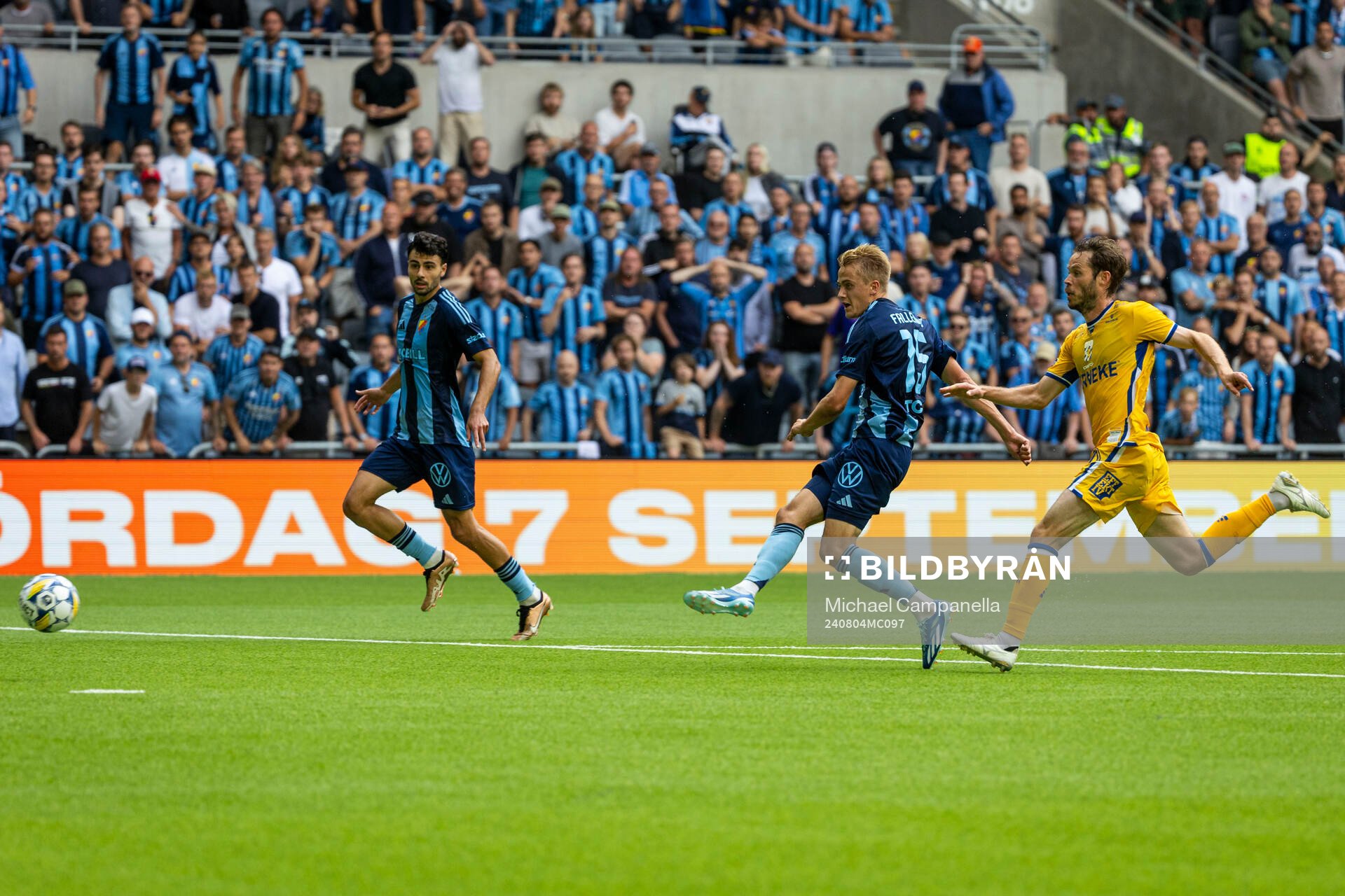 Djurgårdens Oskar Fallenius och IFK Göteborgs Emil