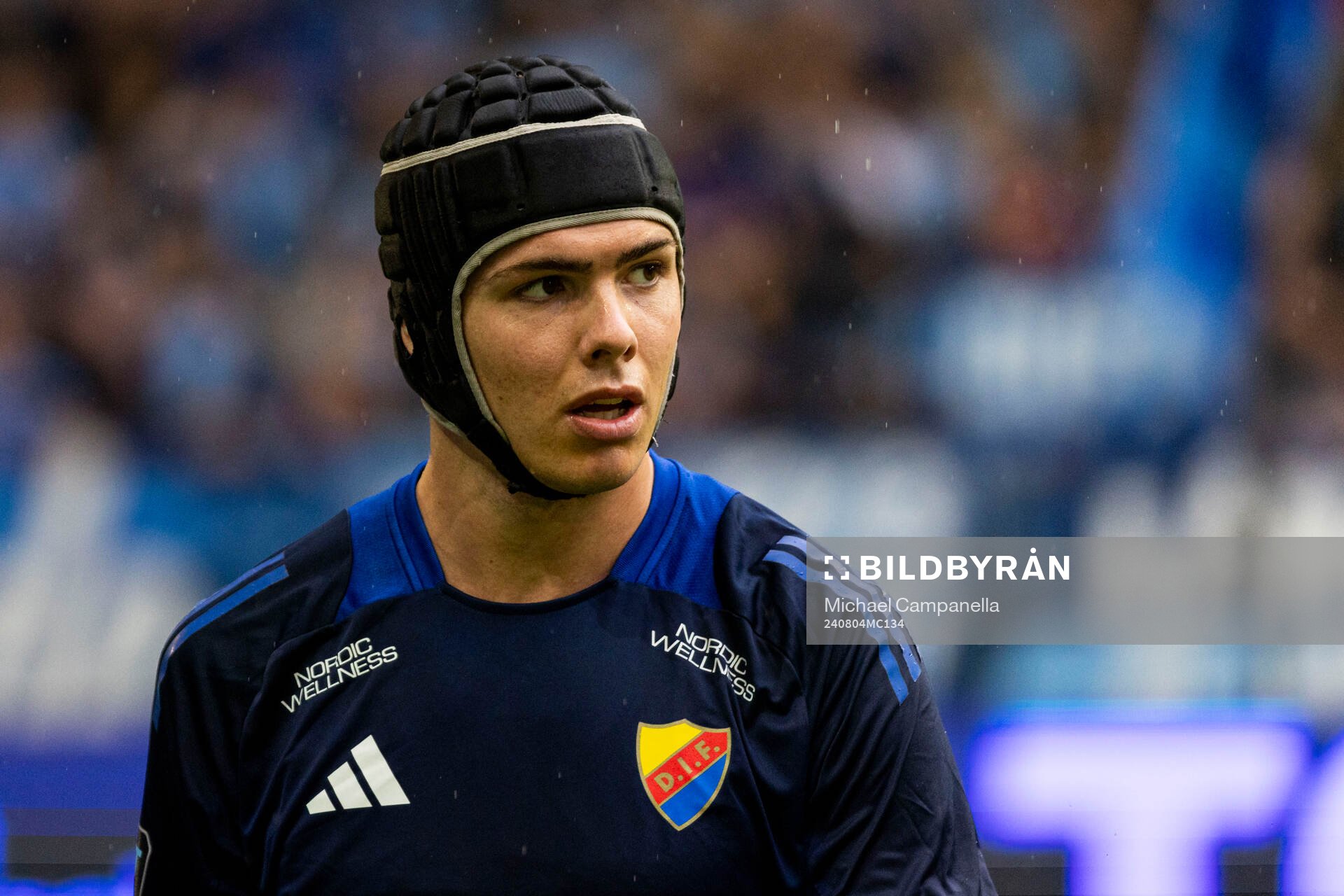 Djurgårdens målvakt Jacob Widell Zetterström under uppvärmning innan fotbollsmatchen i Allsvenskan mellan Djurgården och IFK Göteborg den 4 augusti 2024 i Stockholm.