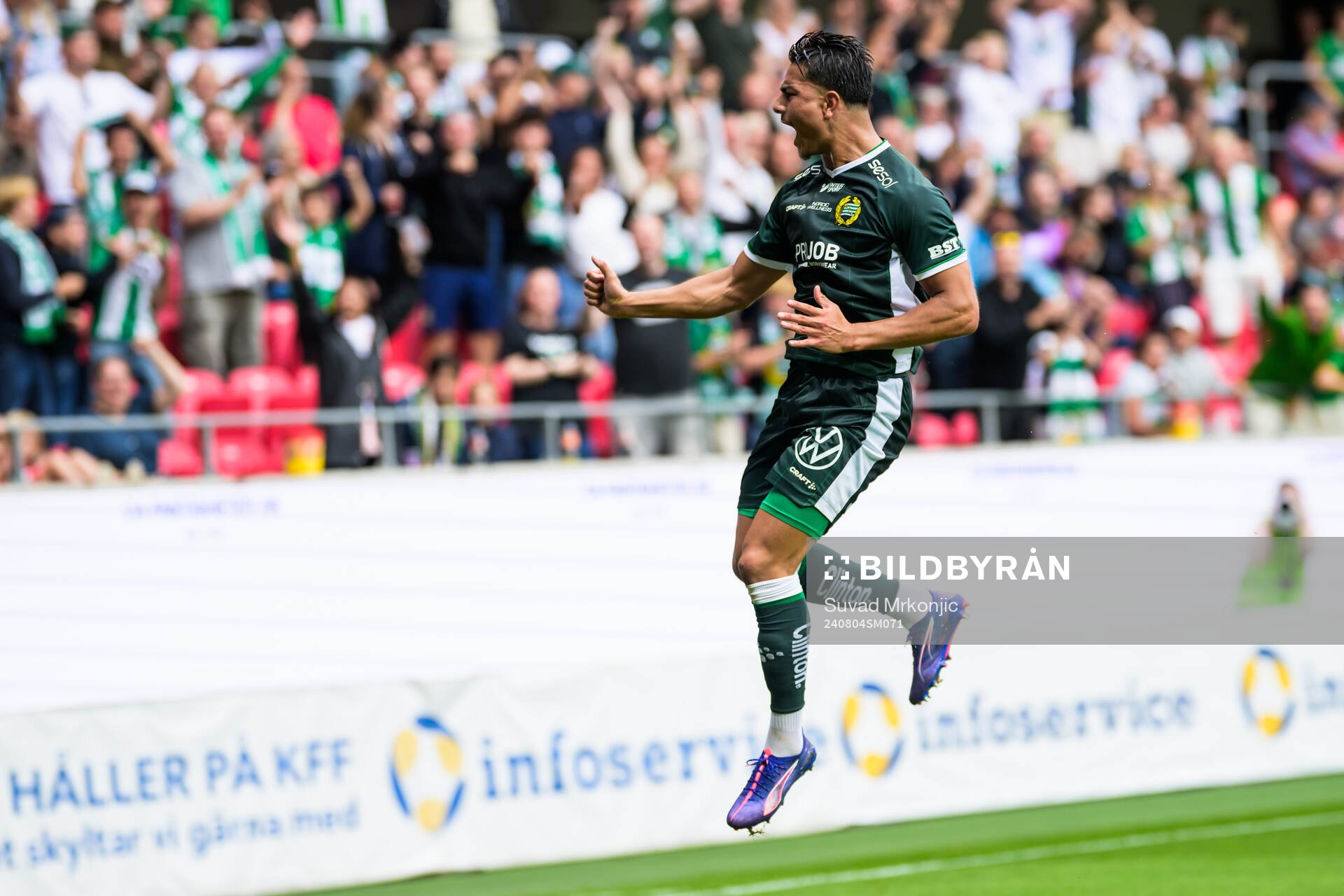 Hammarbys Jusef Erabi jublar efter 0-3 under fotbollsmatchen i Allsvenskan mellan Kalmar och Hammarby den 4 augusti 2024 i Kalmar. 