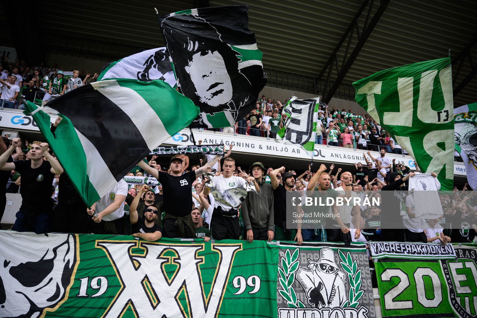 Hammarby fans jublar