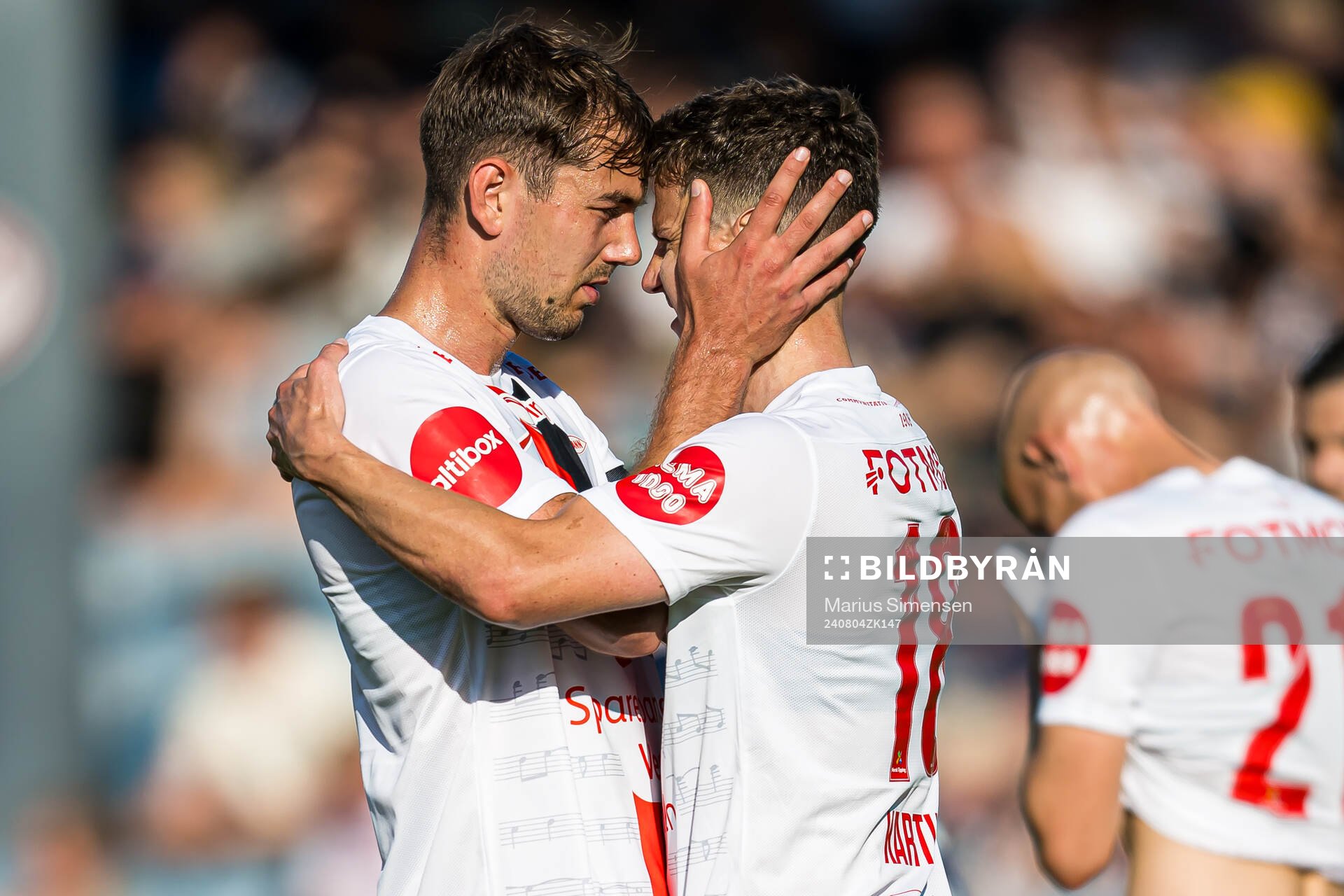 Sander Kartum of Brann celebrates