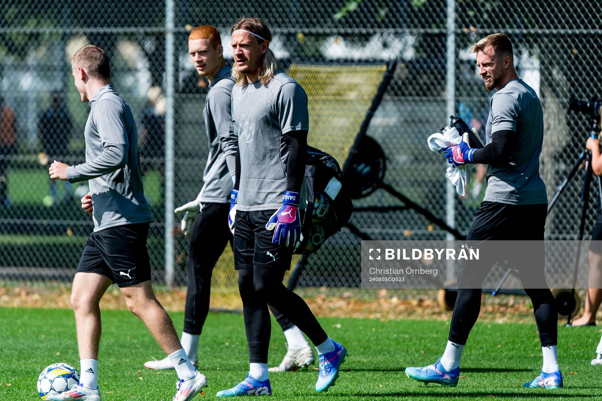 Goalkeeper Johan Dahlin and Goalkeeper Ricardo Friedrich of
