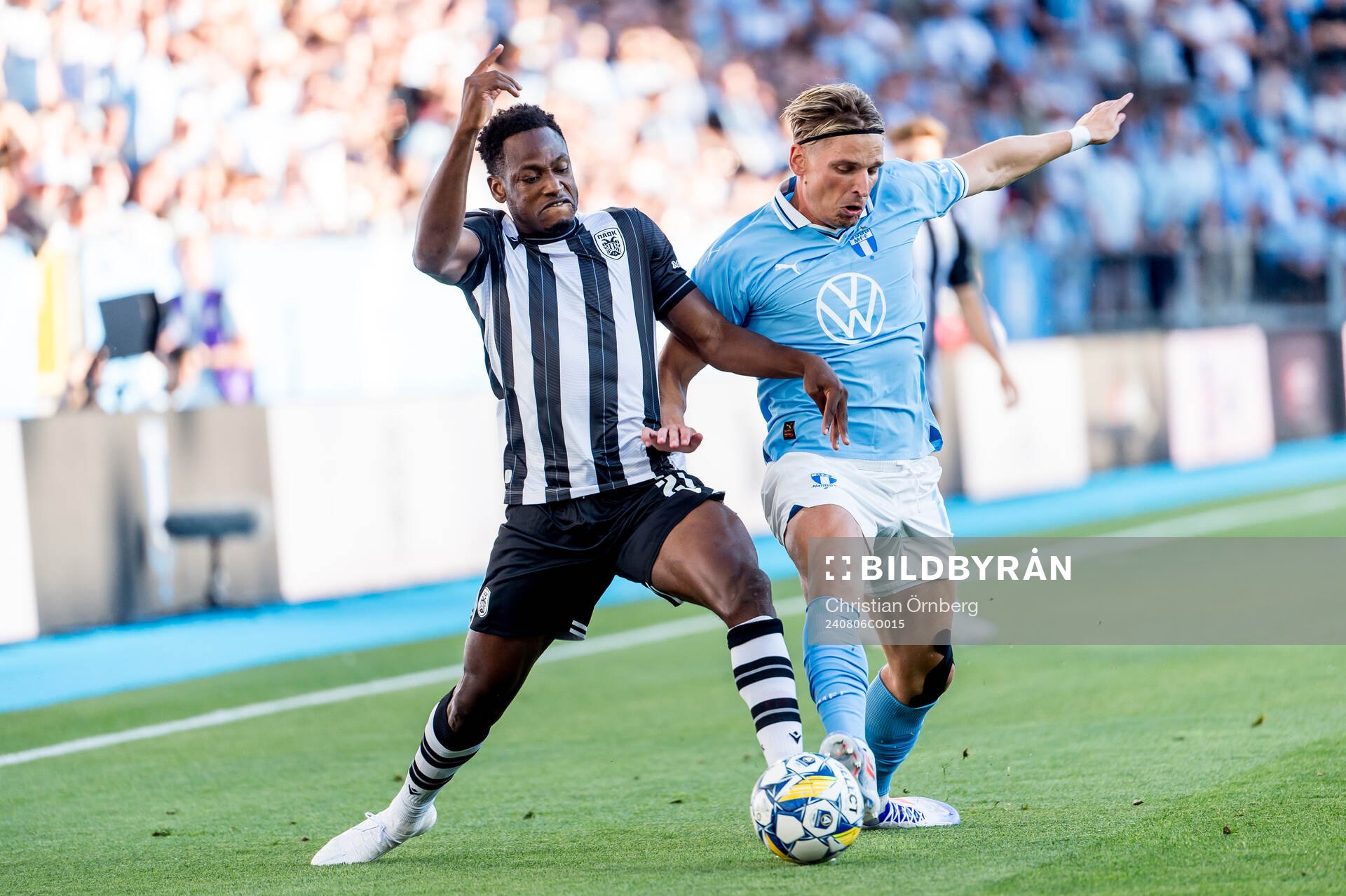 Abdul Rahman Baba of PAOK and Jens Stryger of Malmö FF
