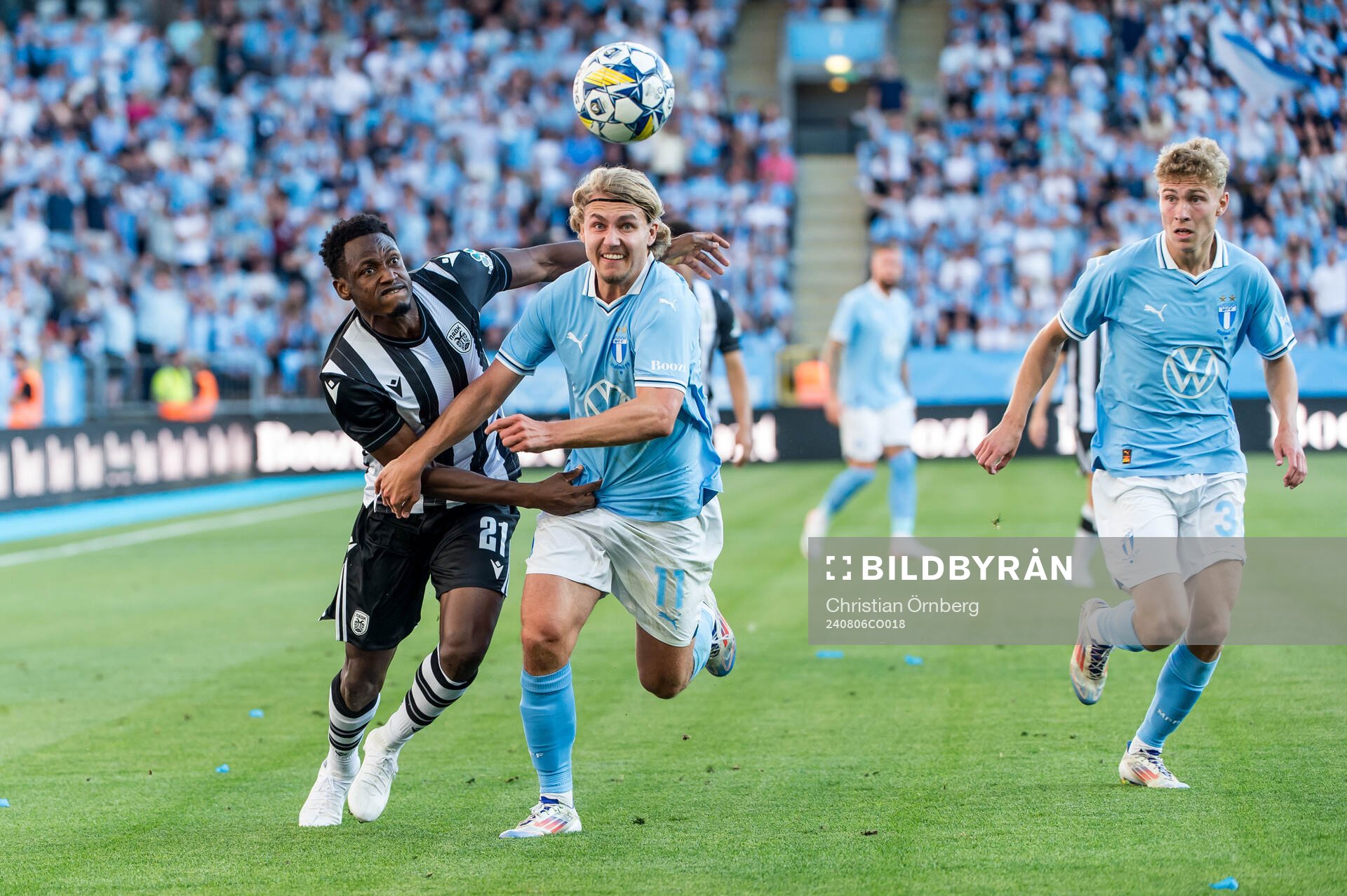 Abdul Rahman Baba of PAOK and Sebastian Nanasi of Malmö FF