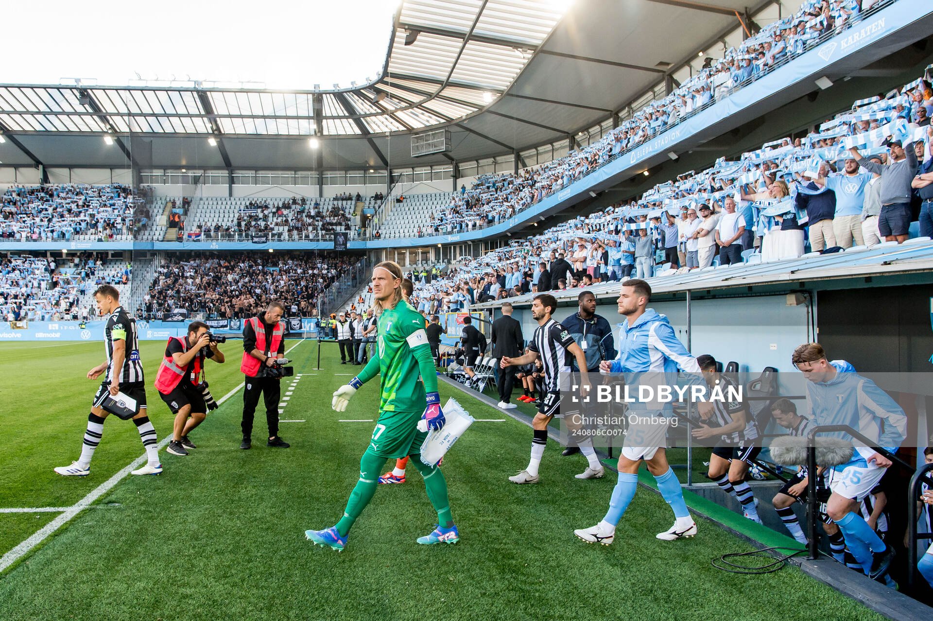 Goalkeeper Johan Dahlin of Malmö FF