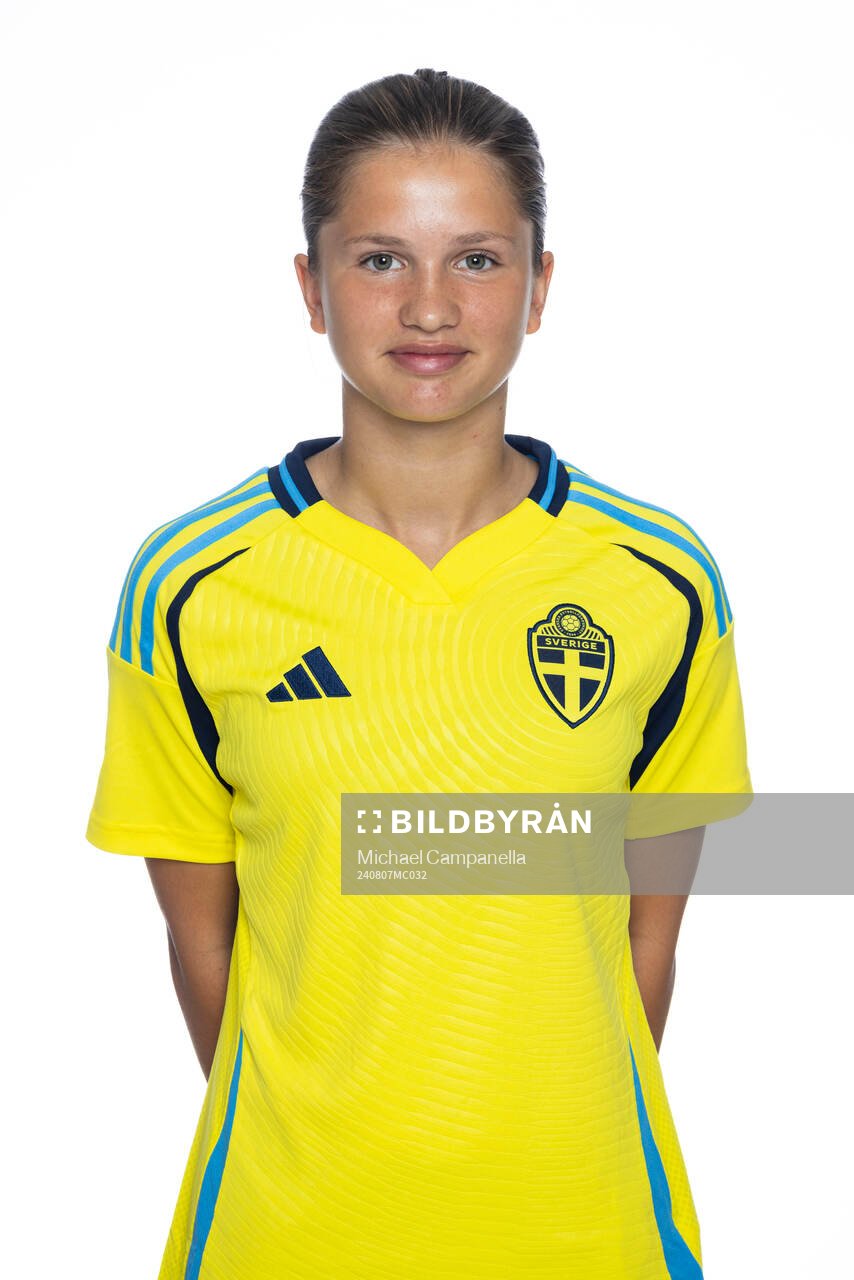 Ella Edstrand