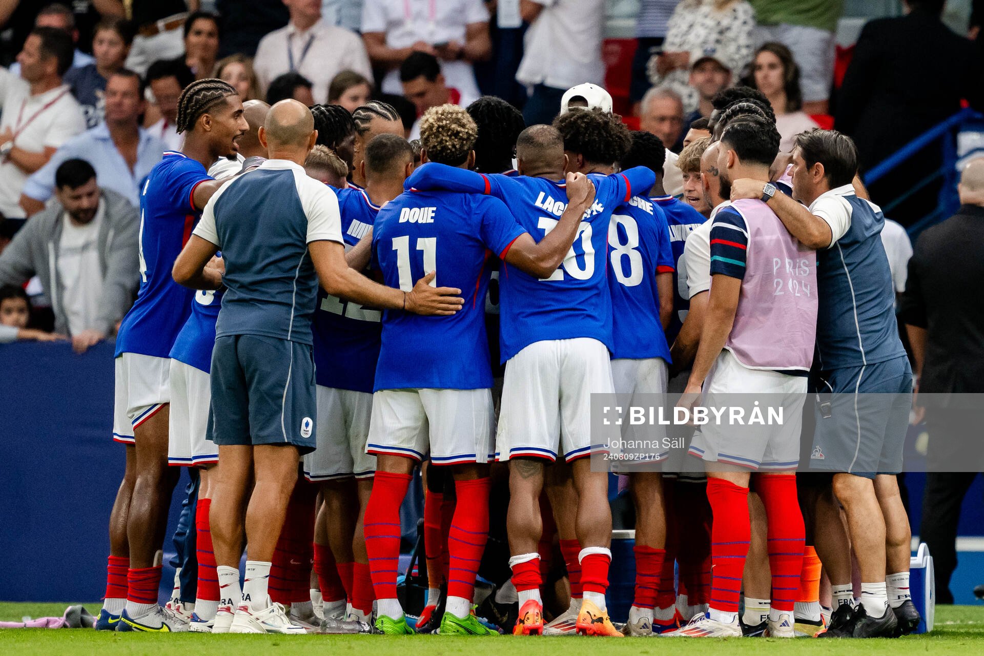 Players of France in the men’s football final between