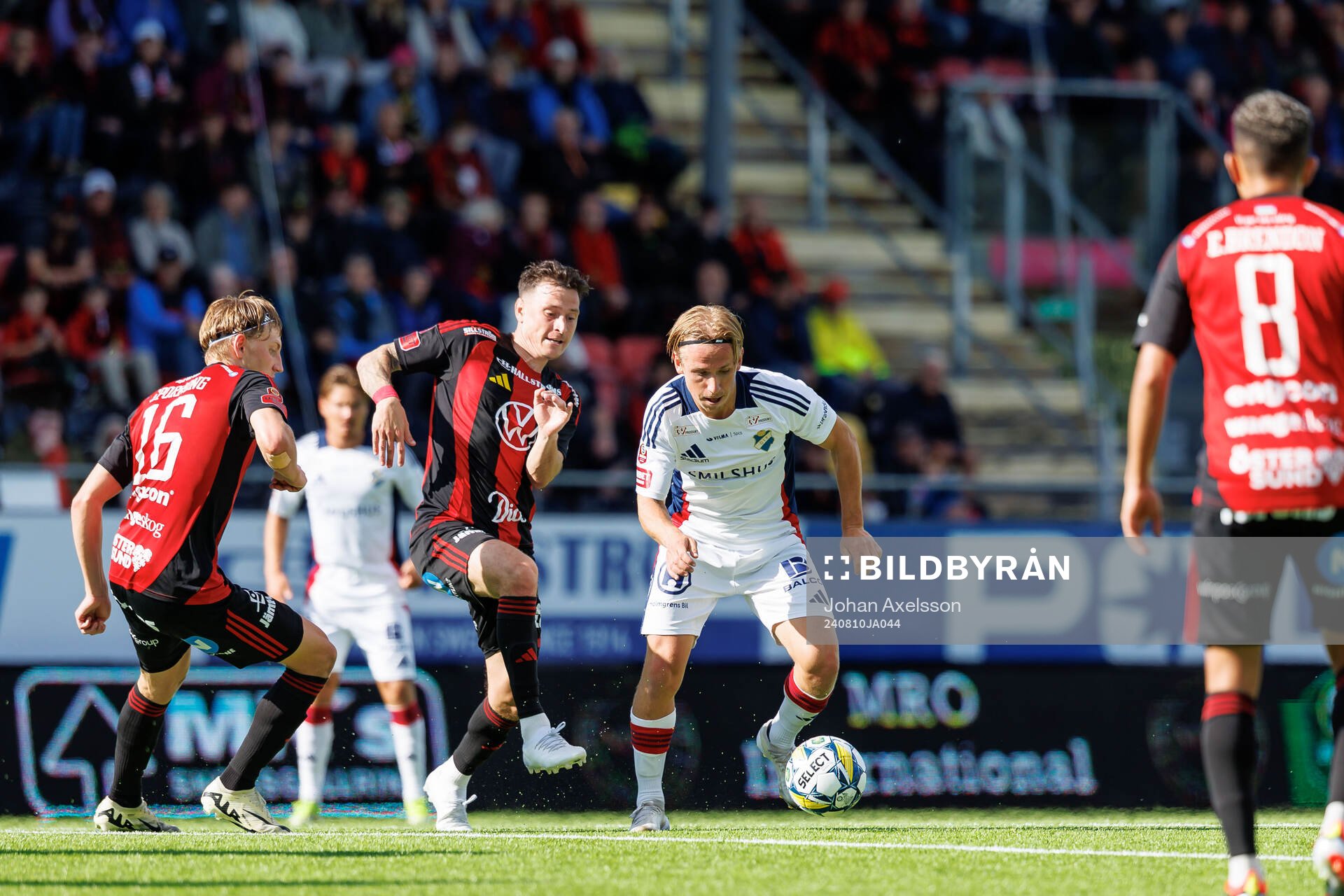 Östersunds Jamie Ryan Hopcutt och Östers David Seger