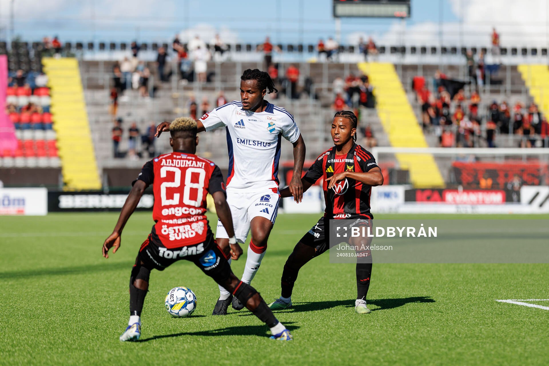 Östers Manasse Kusu och Östersunds Nebiyou Perry