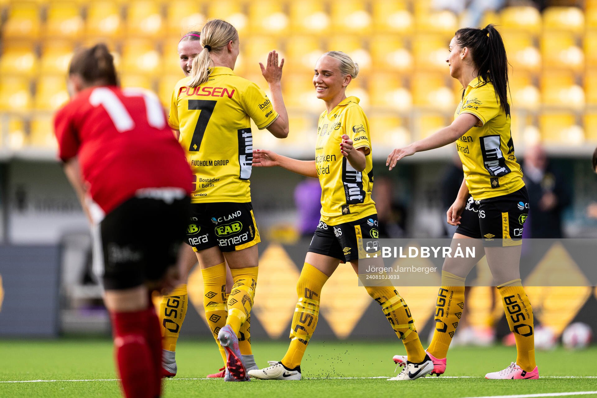 Elfsborgs Tea Skoglund jublar