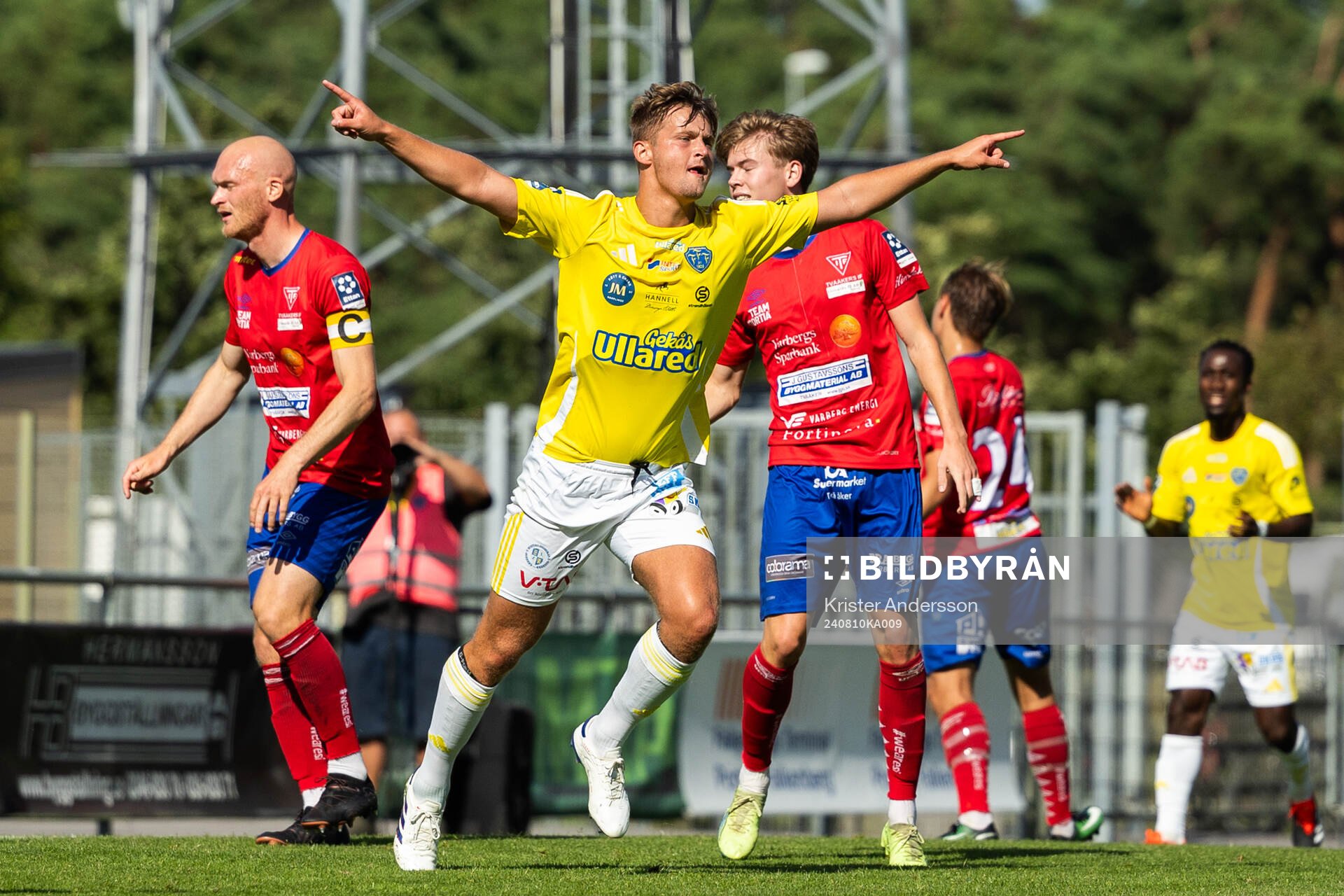 Falkenbergs Noel Hansson jublar