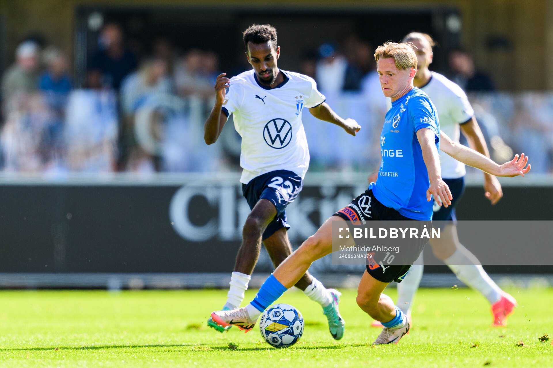 Malmö FFs Taha Ali och Halmstads Albin Ahlstrand