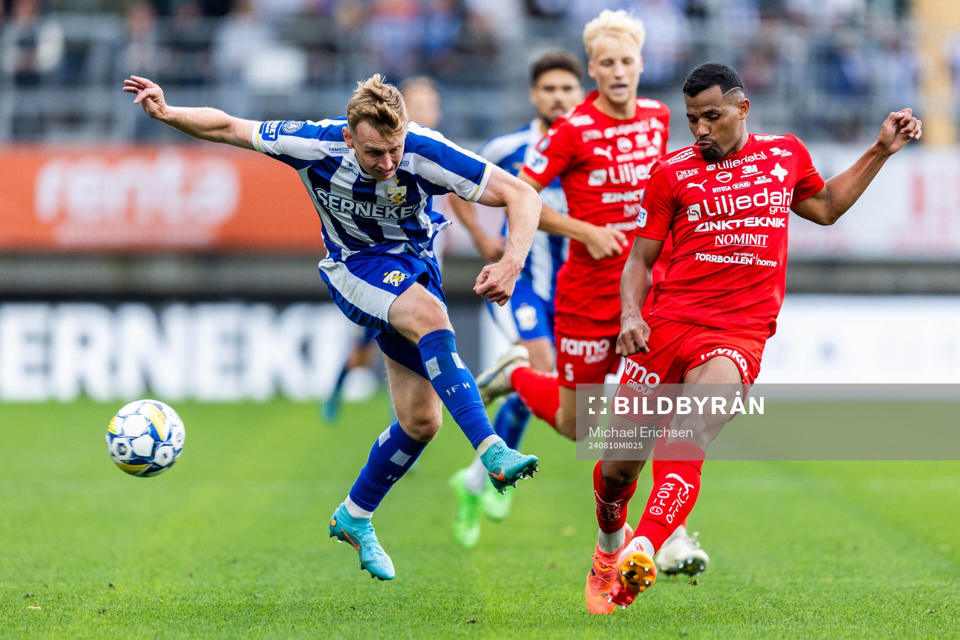 IFK Göteborgs Sebastian Ohlsson och Värnamos Wenderson