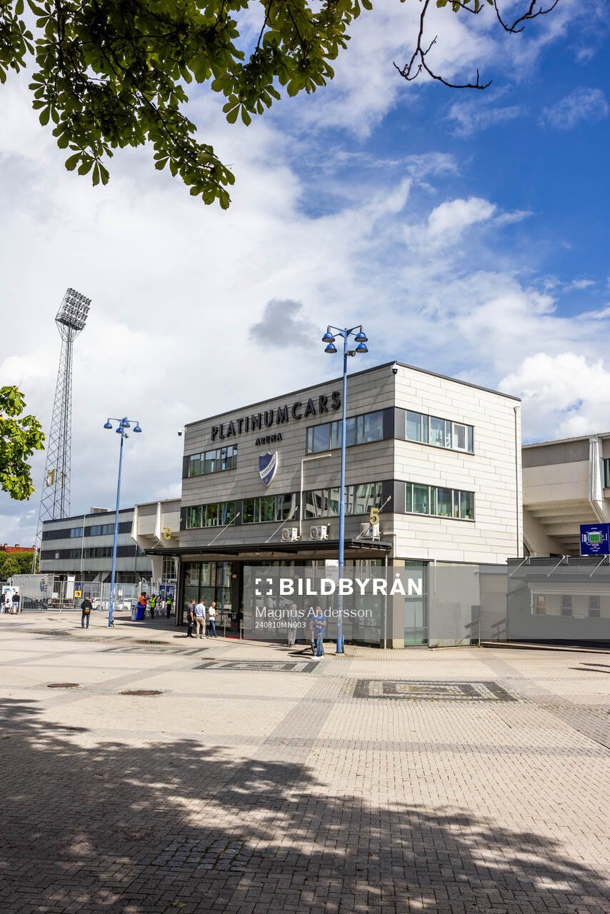 Exteriör vy av Platinumcars Arena