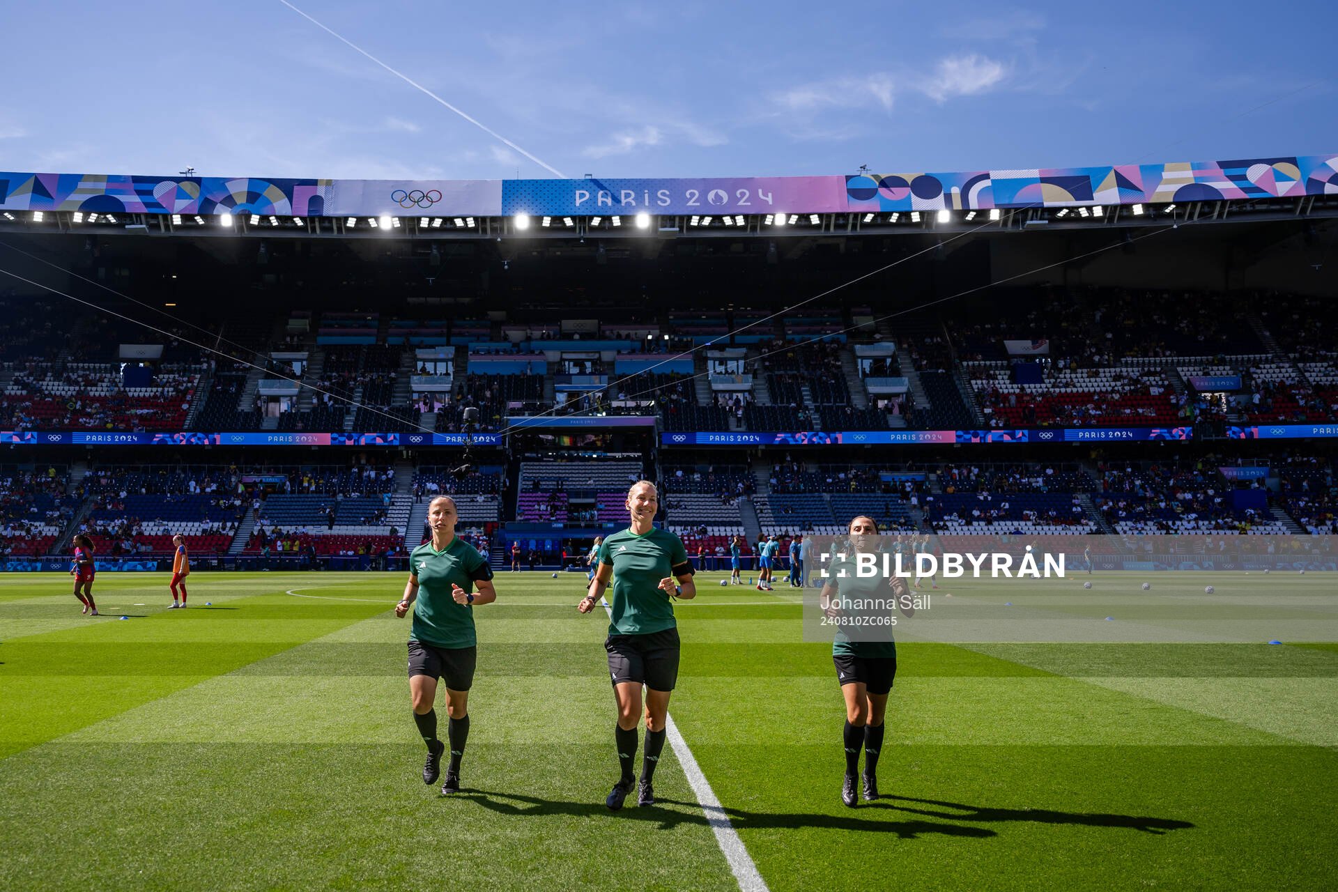 Assistant referee Almira Spahic and referee Tess Olofsson ahead of the women’s football final between Brazil and USA during day 15 of the Paris 2024 Olympic Games on August 10, 2024 in Paris.