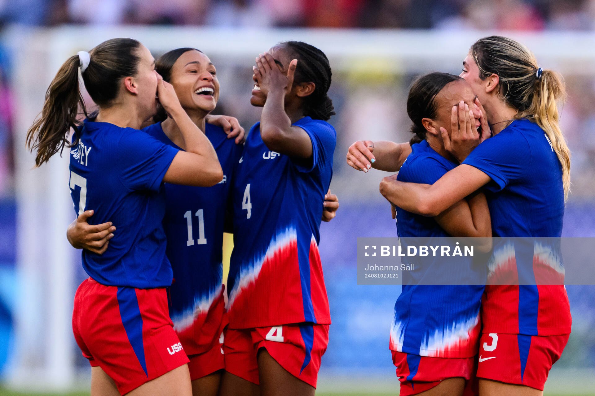 Players of USA celebrate