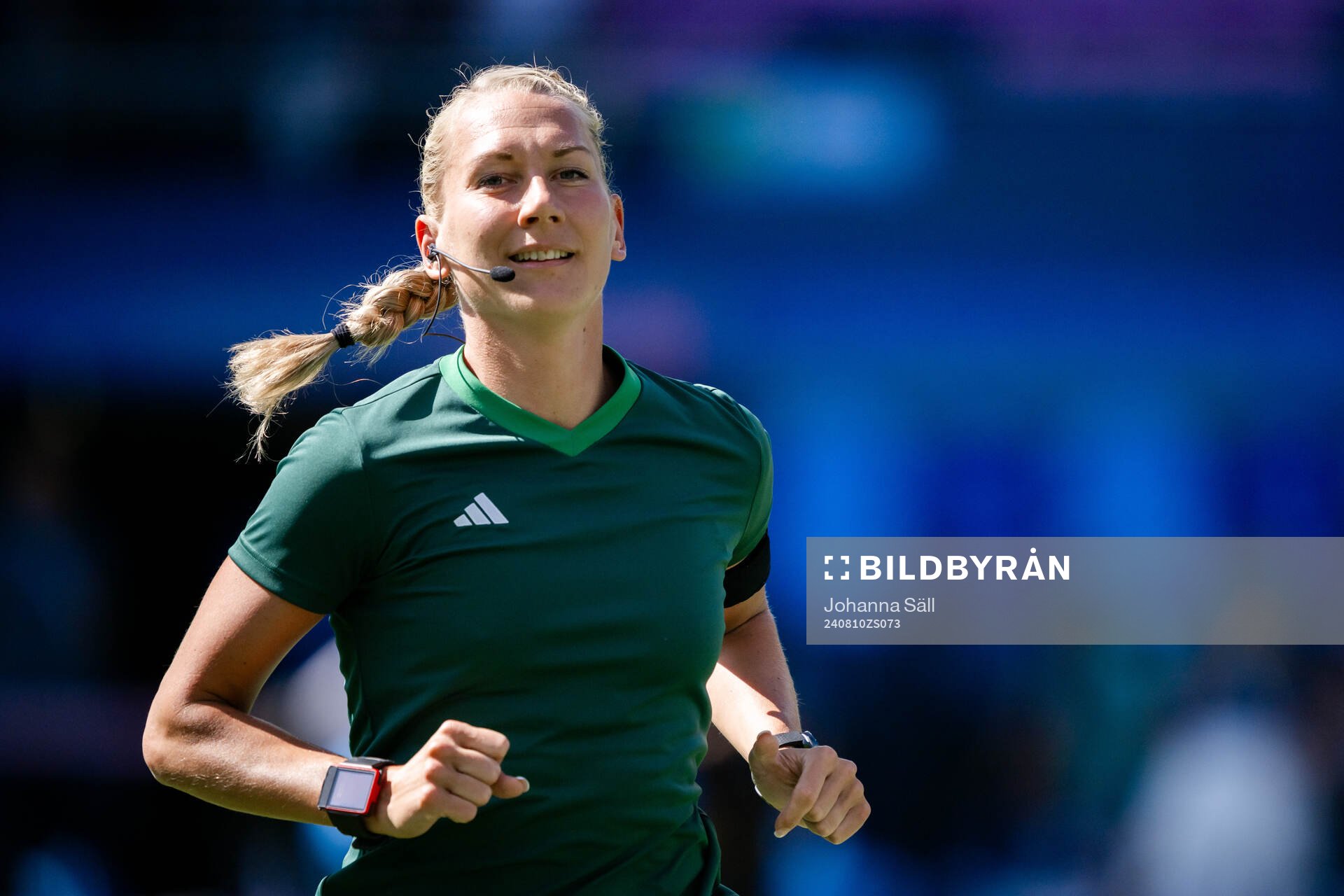 Referee Tess Olofsson