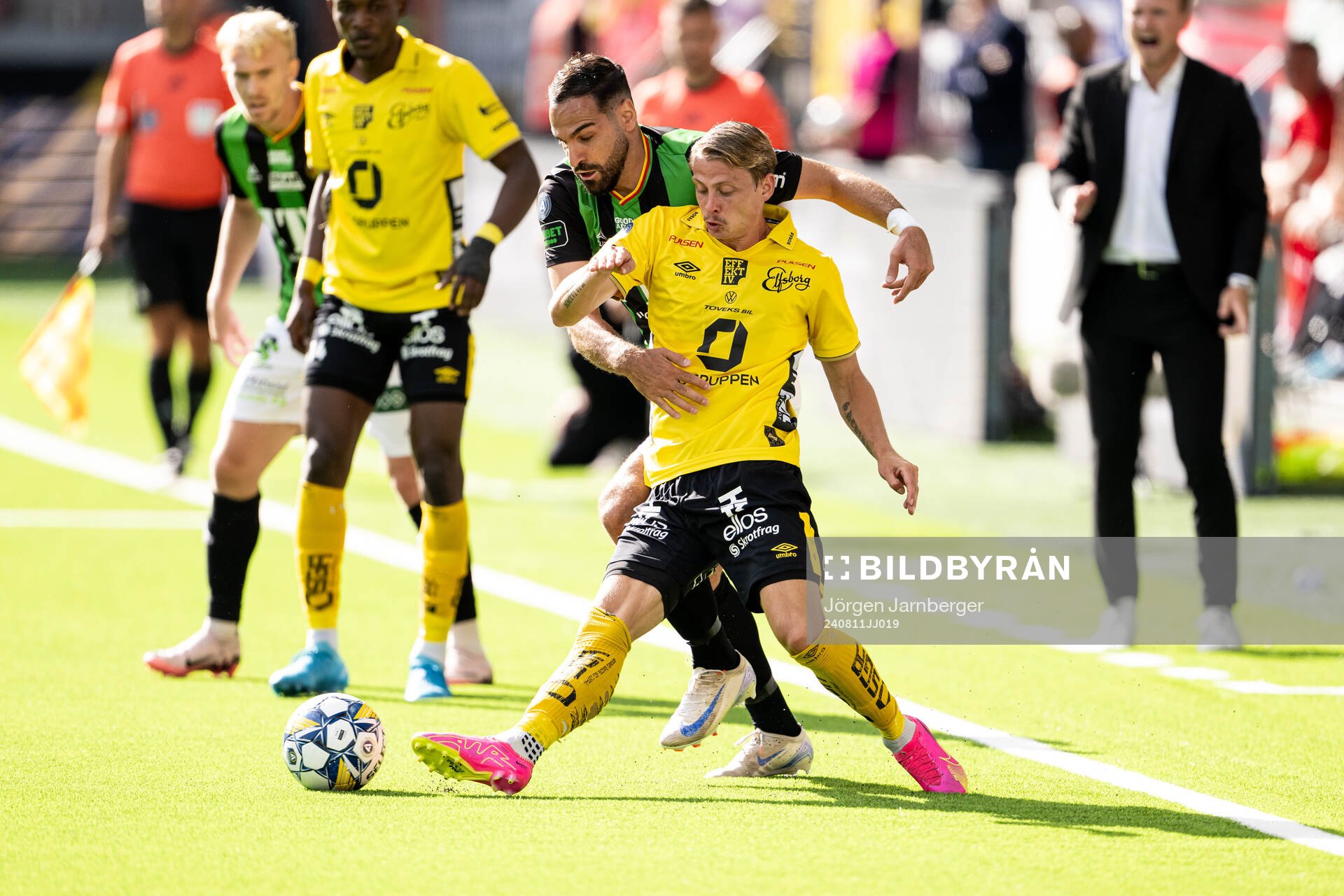 GAISs Mervan Celik och Elfsborgs Simon Hedlund