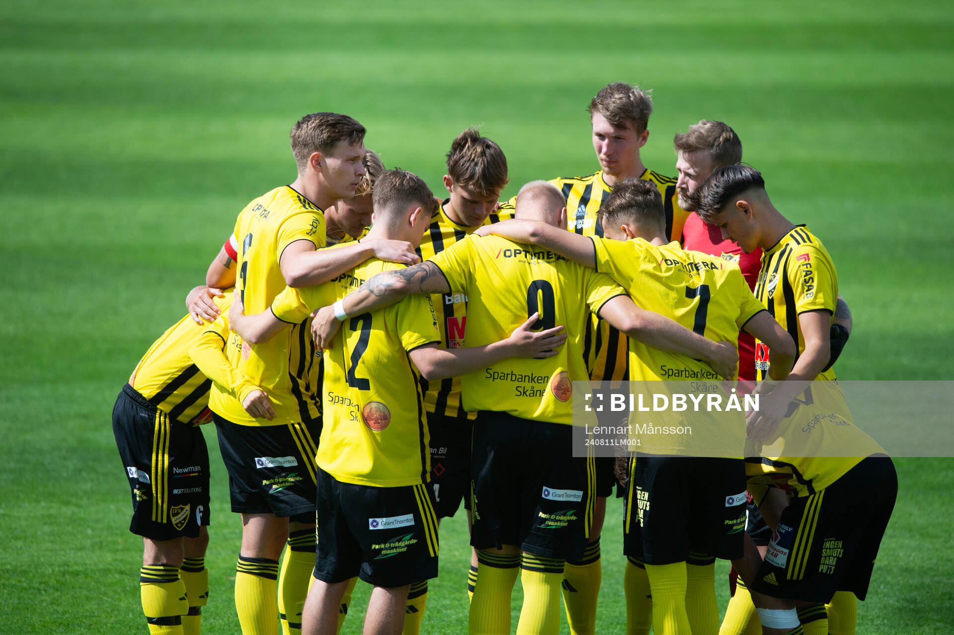 IFK Hässleholm samlas före avspark i matchen i div 2