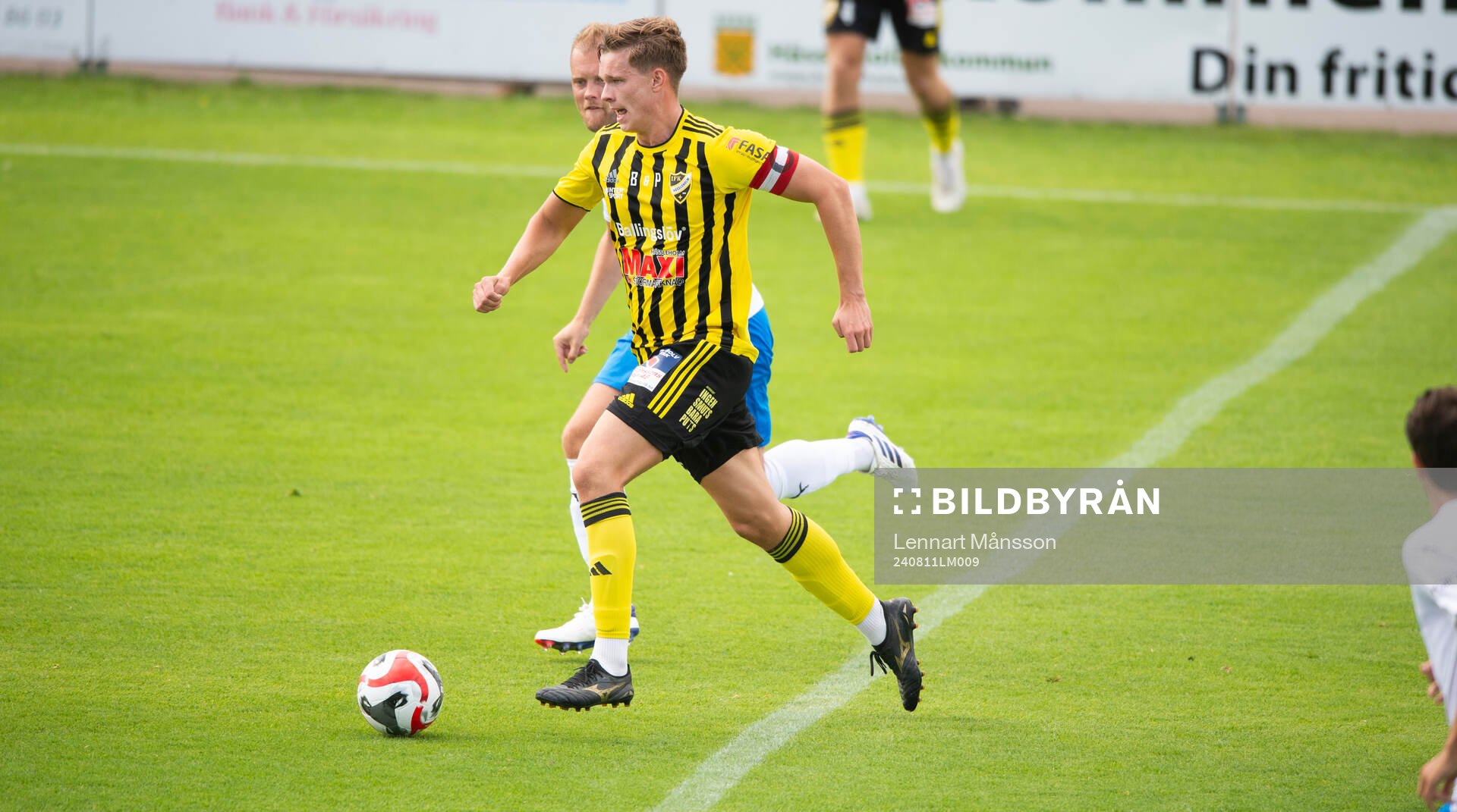 IFK Hässleholms Axel Henriksson i matchen i div 2 mellan