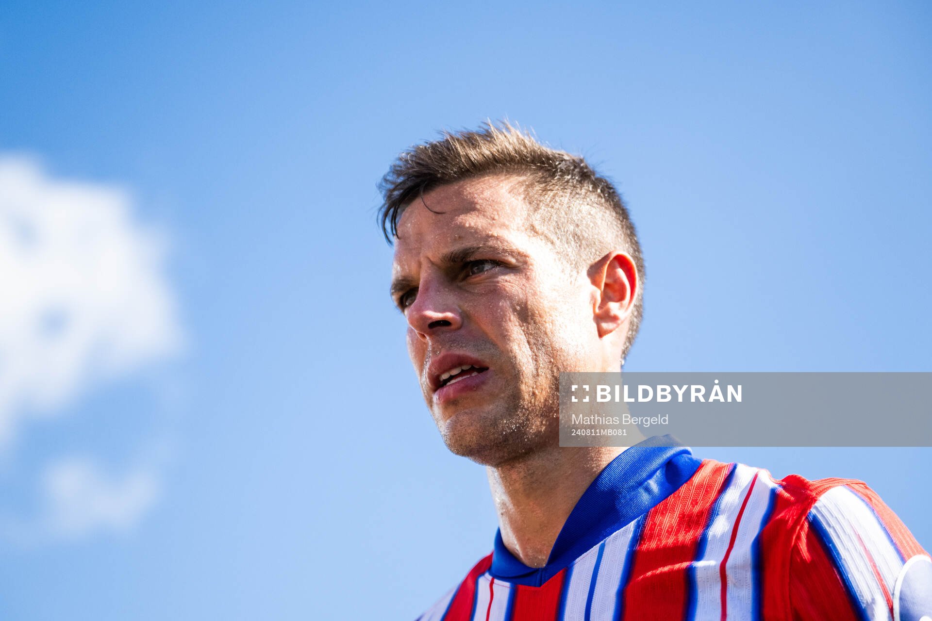 Cesar Azpilicueta of Atletico Madrid