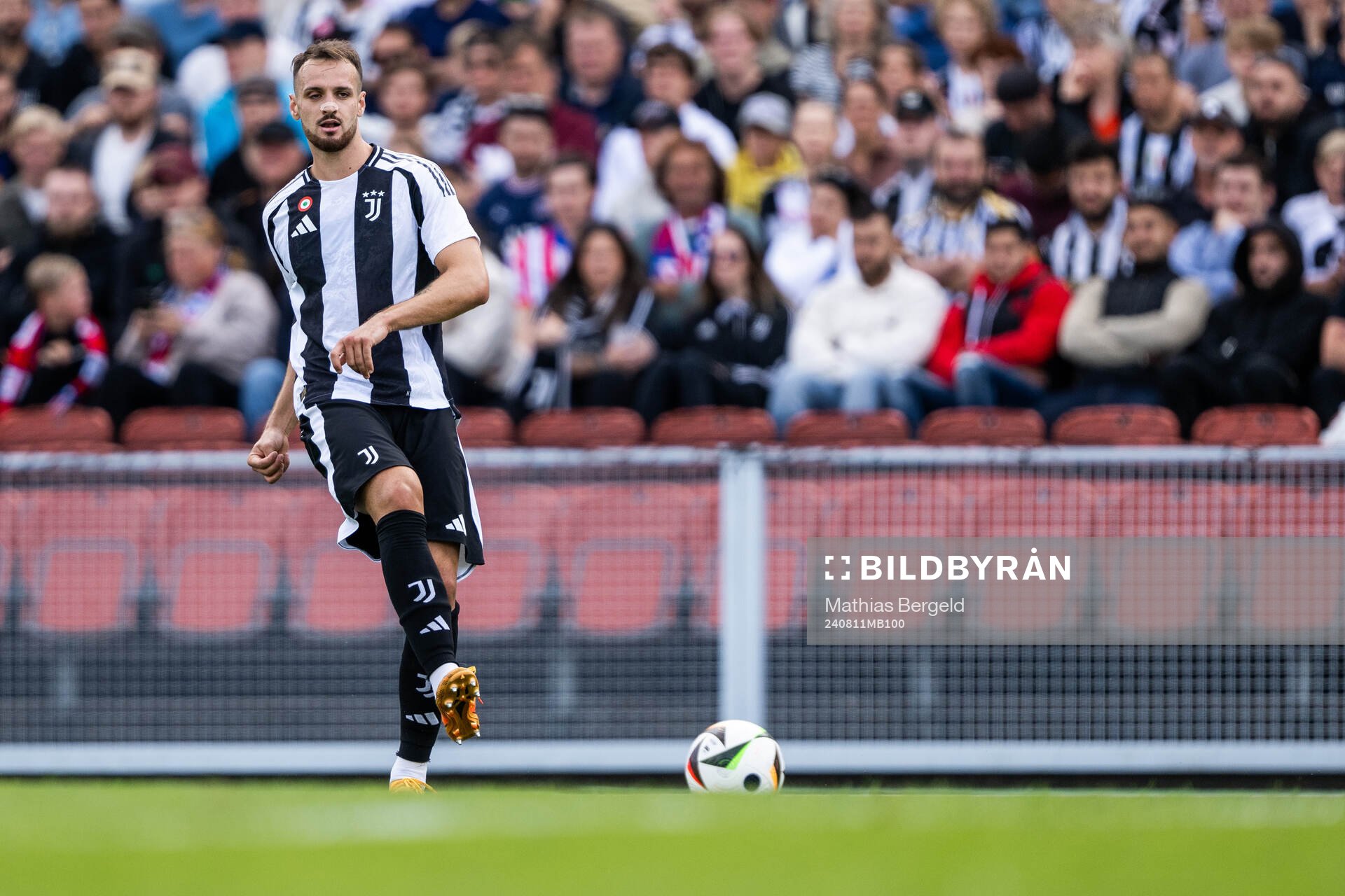 Federico Gatti of Juventus during the Friendly football match between Atletico Madrid and Juventus on August 11, 2024 in Gothenburg.