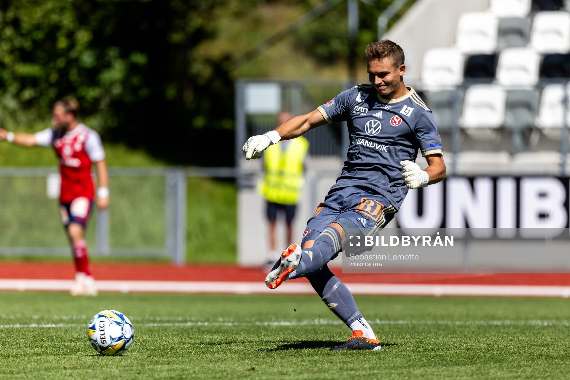Sandvikens IFs målvakt Felix Jakobsson