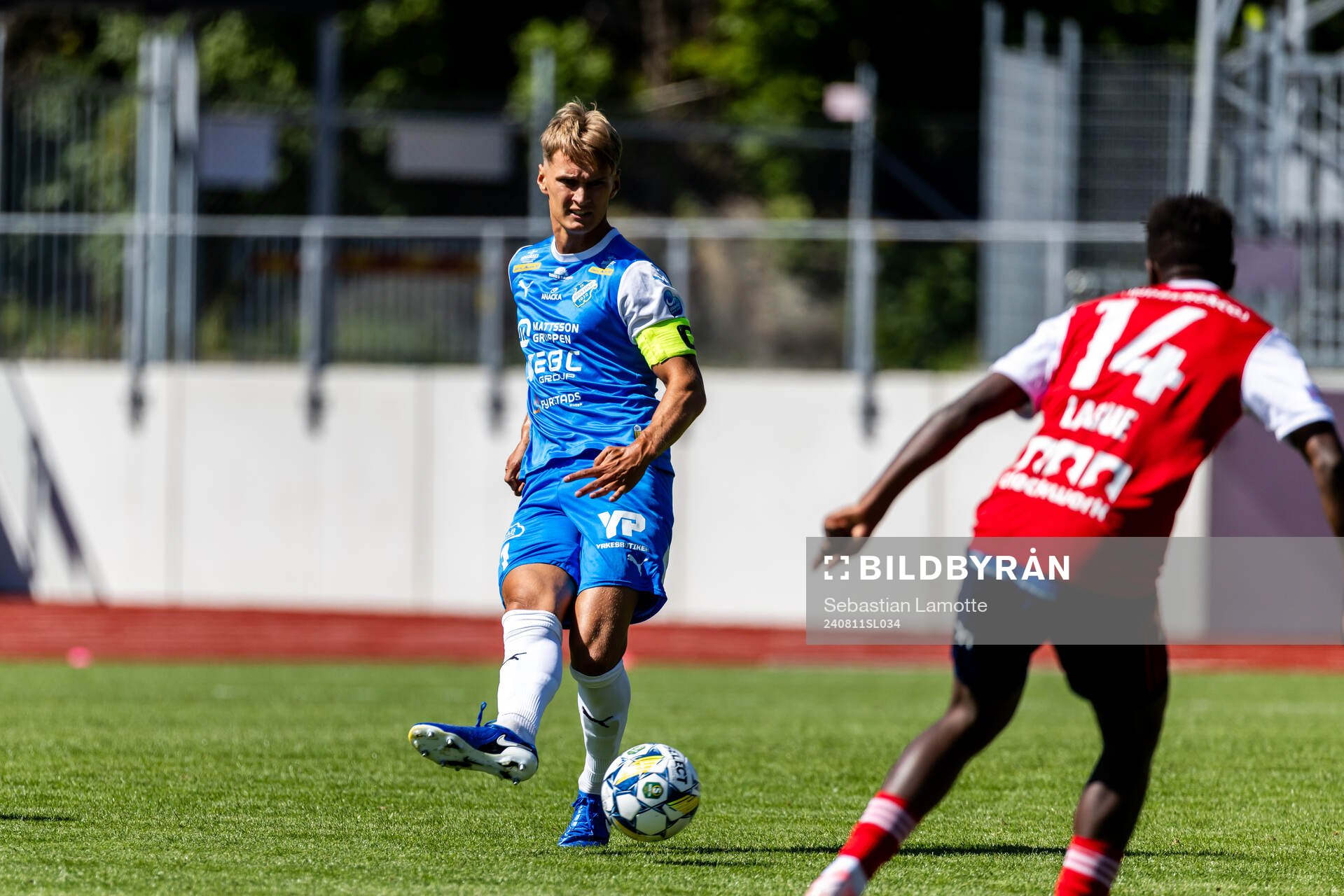 IK Oddevolds Alexander Almqvist under fotbollsmatchen i Superettan mellan IK Oddevold och Sandvikens IF den 11 augusti 2024 i Uddevalla.