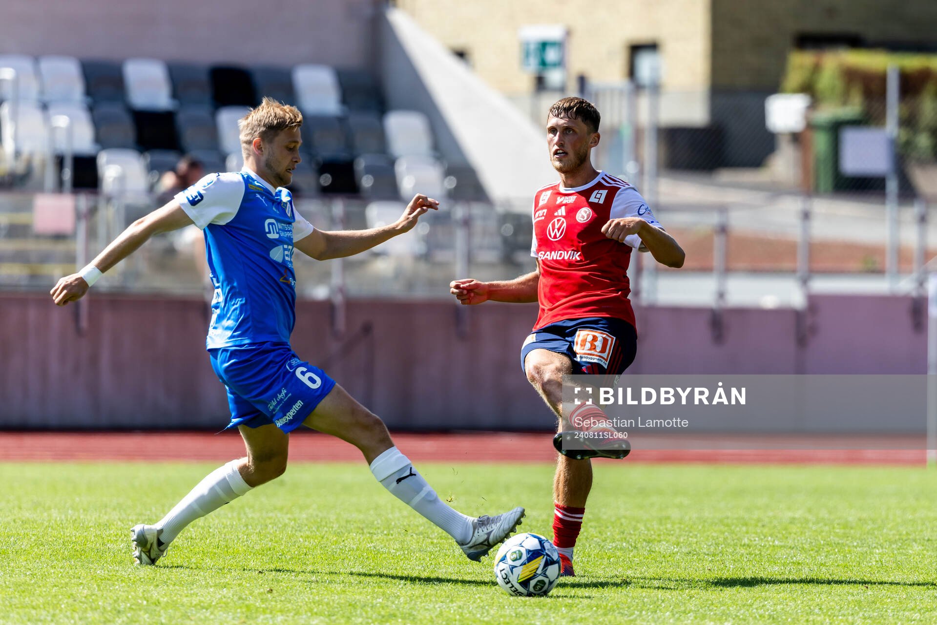 IK Oddevolds Axel Pettersson och Sandvikens IFs Emil