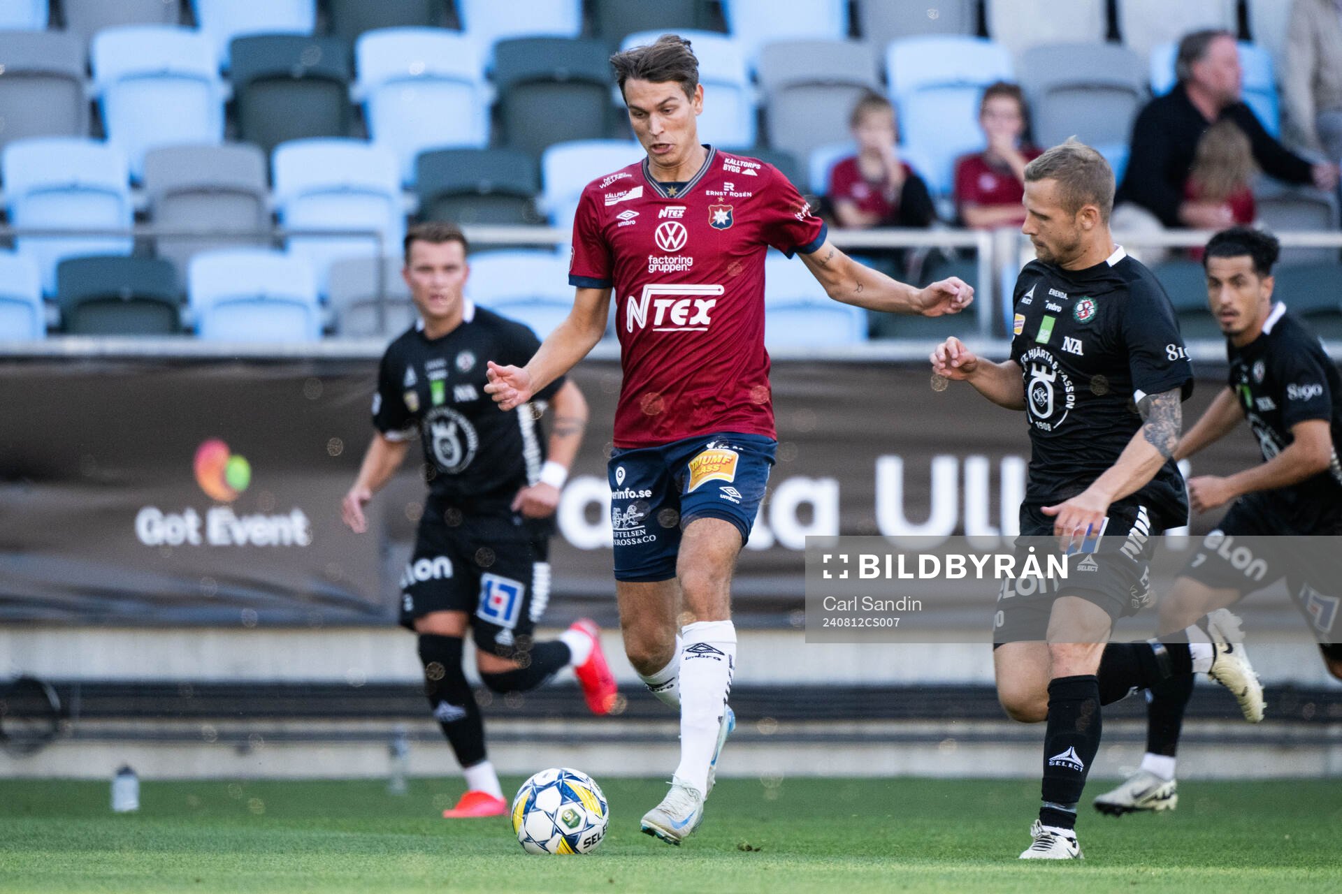 Örgrytes Noah Christoffersson och Örebros Erik Andersson