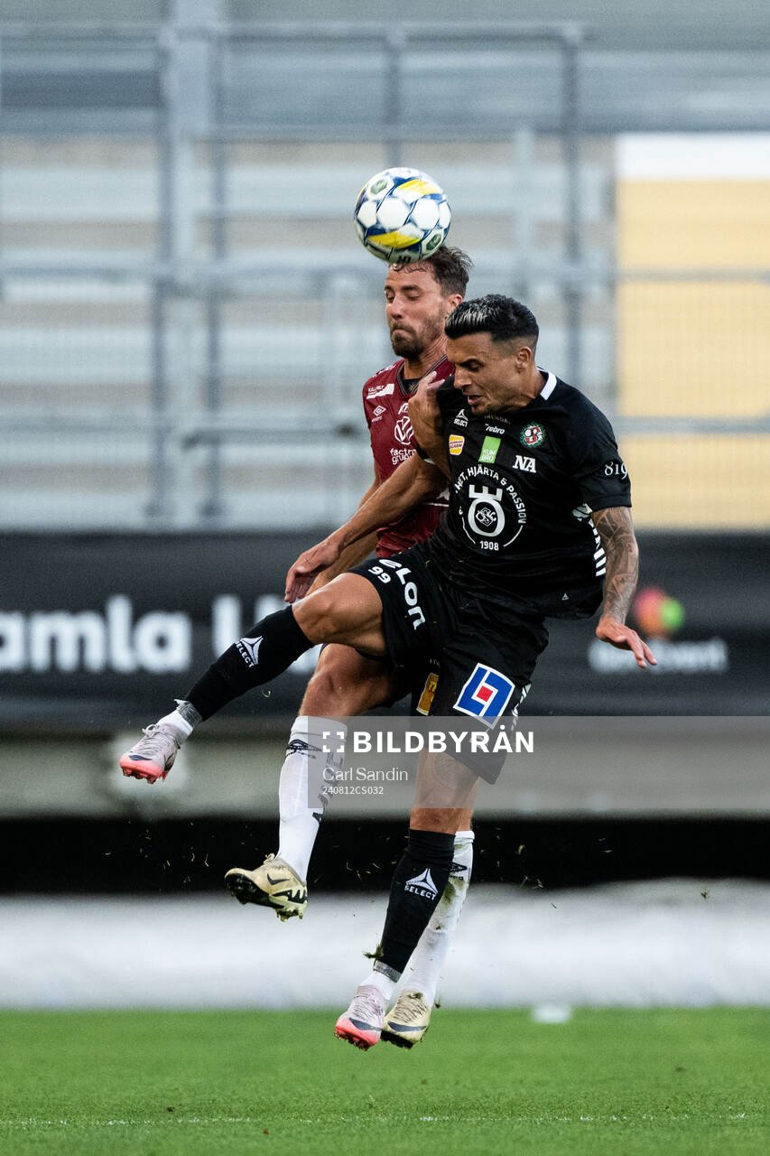 Örgrytes Jonathan Azulay och Örebros Ahmed Yasin
