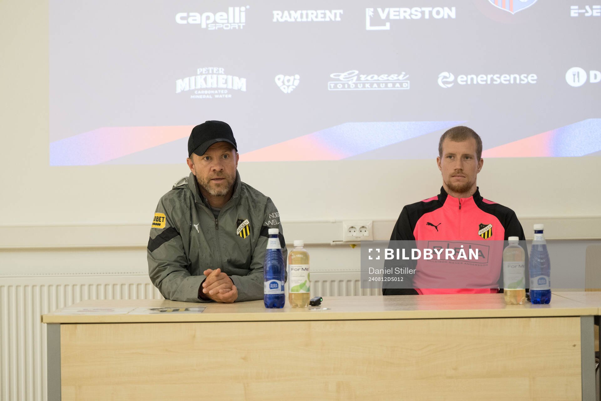 Head coach Paco Johansen and Simon Gustafson of Häcken