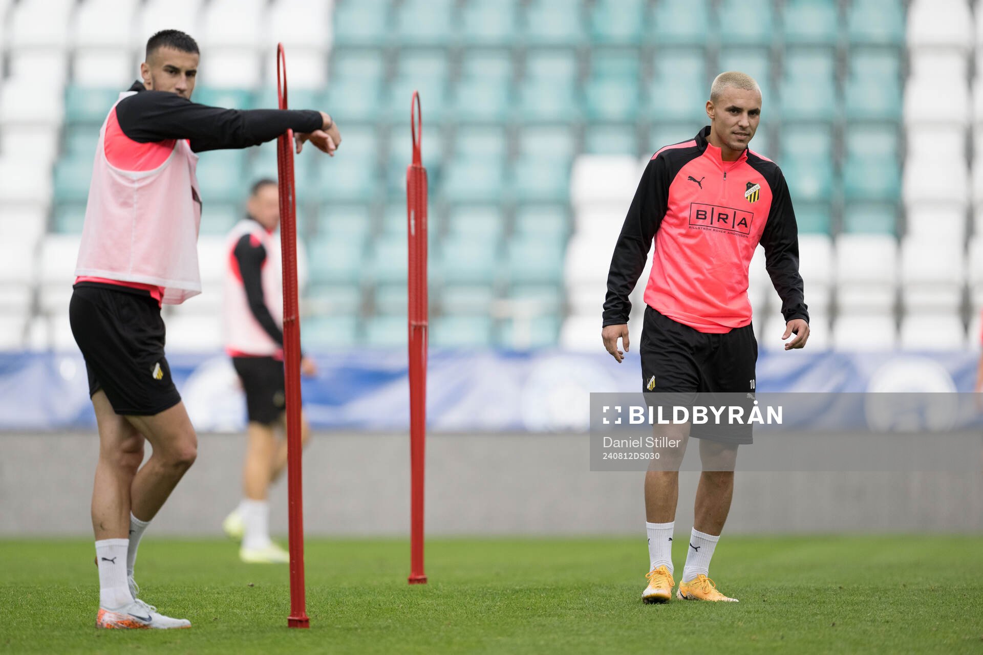 Srdjan Hrstic and Ali Youssef of Häcken