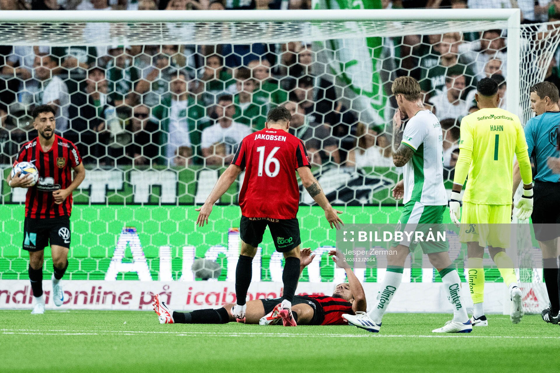 Brommapojkarnas Nikola Vasic jublar