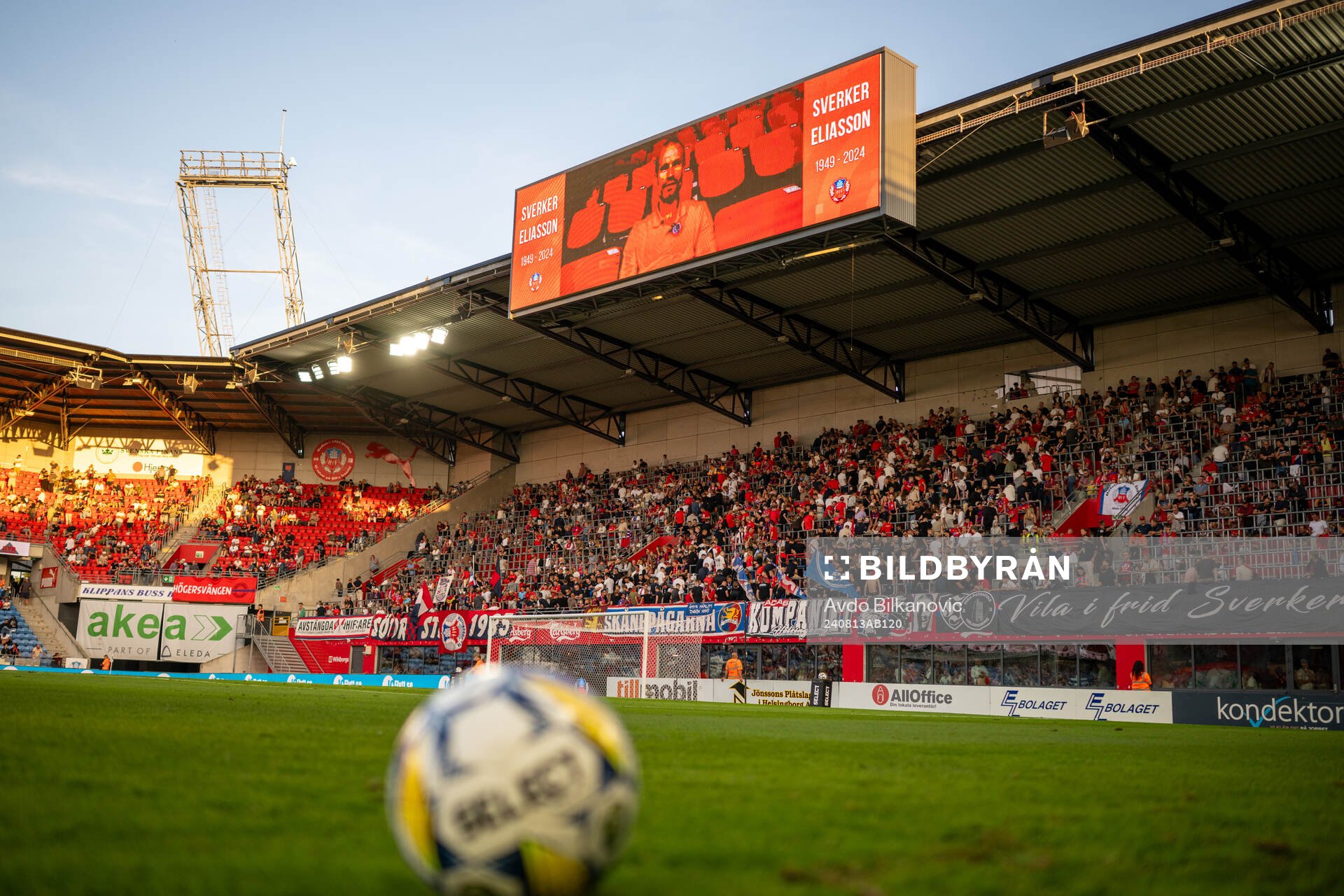 Helsingborgs supportrar hyllar minnet av tidigare