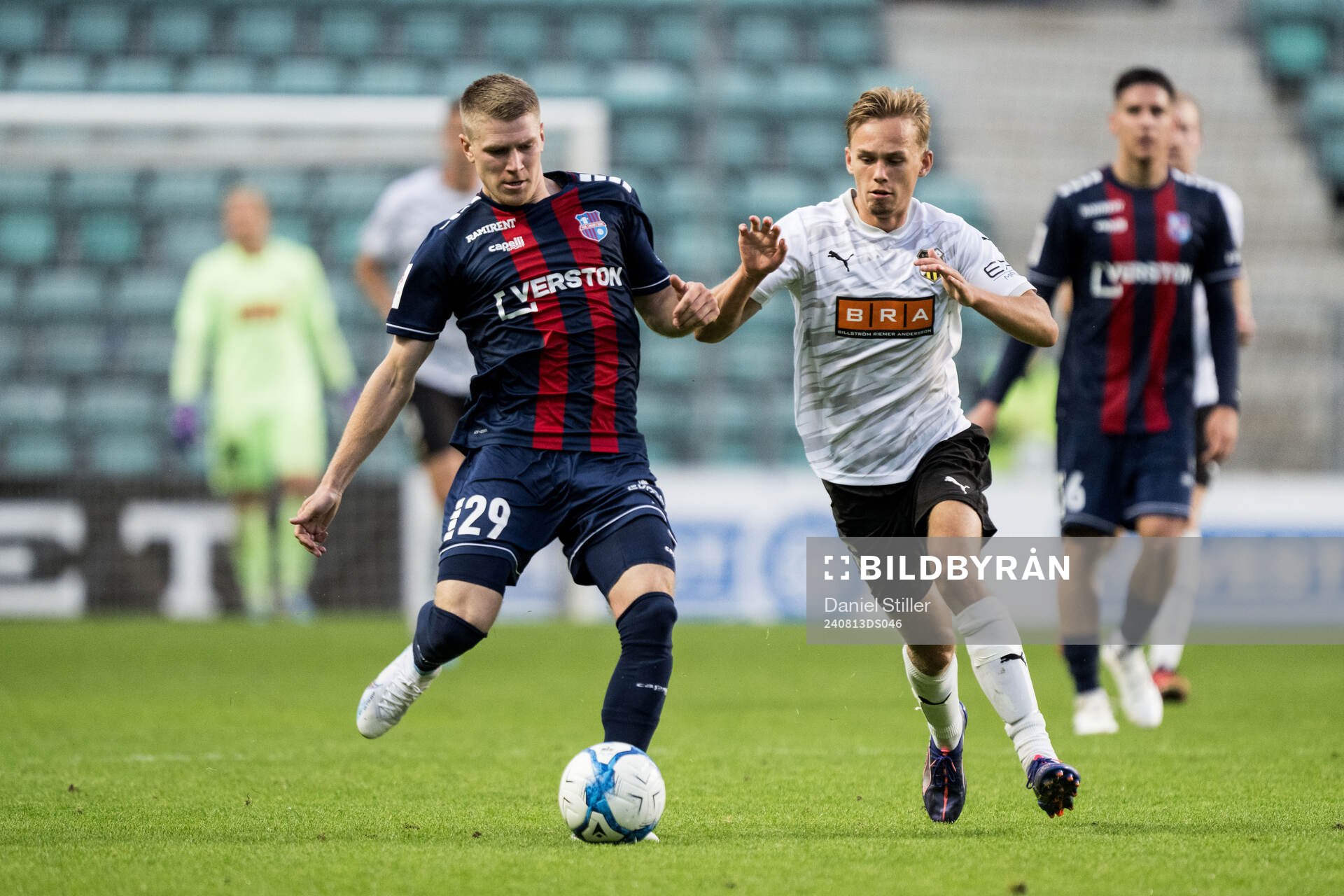 Joseph Saliste of Paide Linnameeskond and Pontus Dahbo of