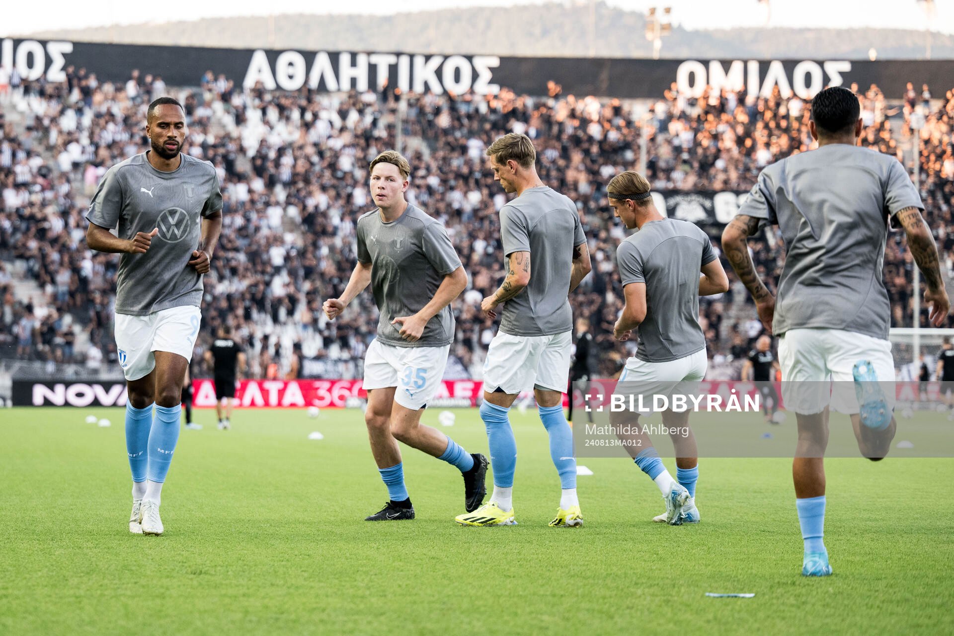 Isaac Kiese Thelin and  Nils Zätterström of Malmö FF