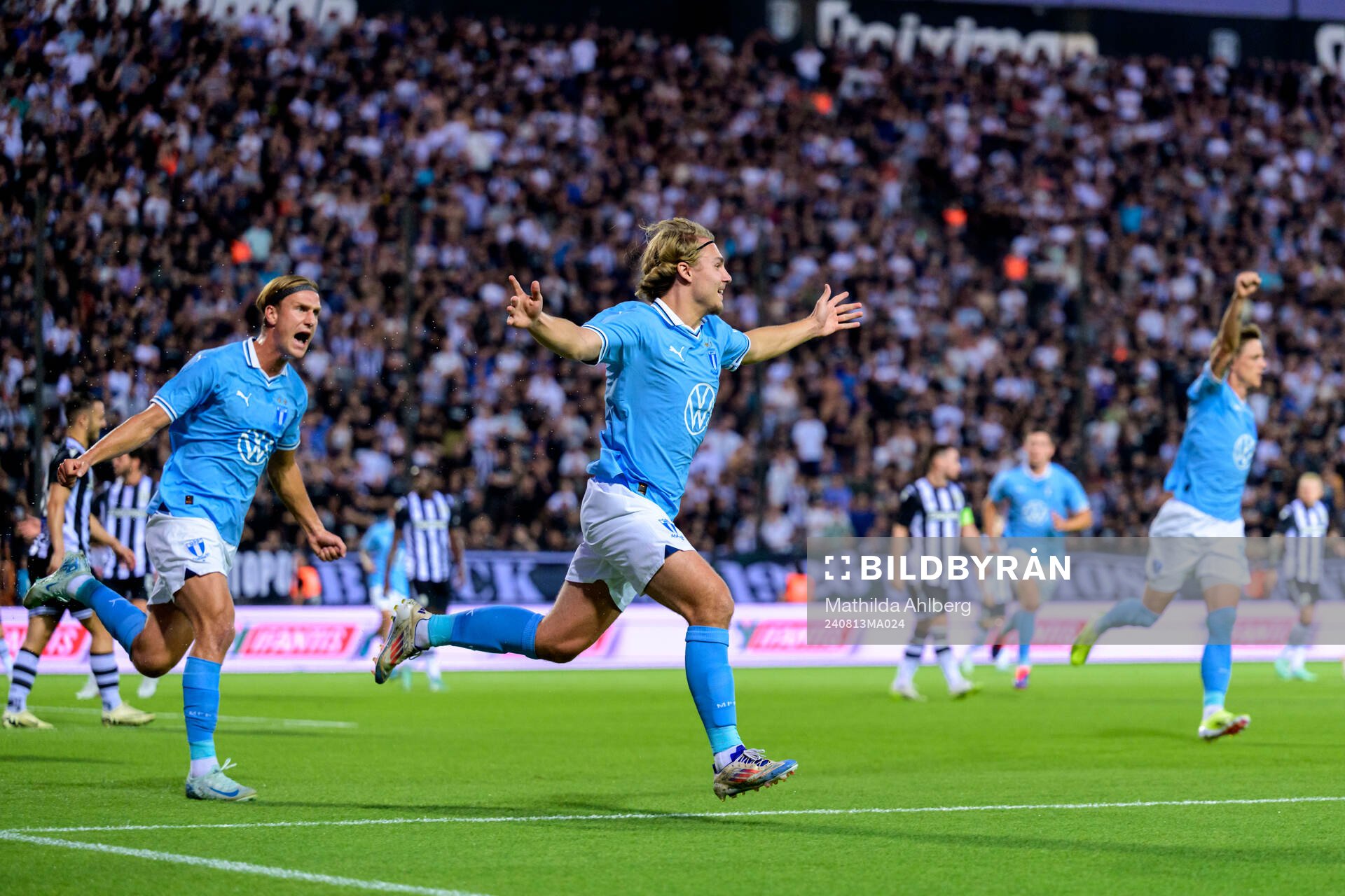 Erik Botheim and Sebastian Nanasi of Malmö FF celebrates
