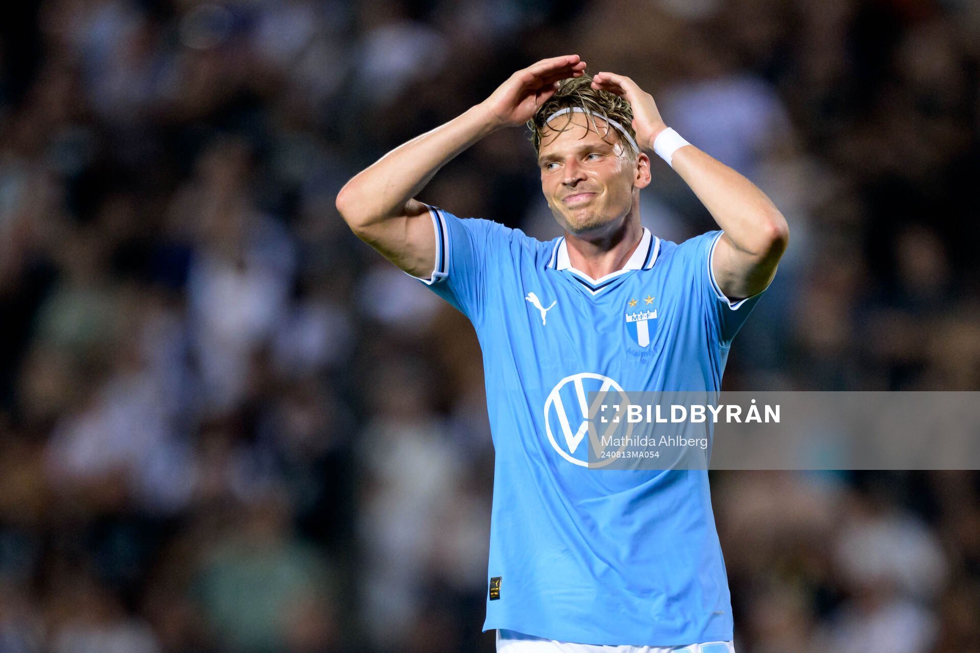 Jens Stryger Larsen of Malmö FF looks dejected